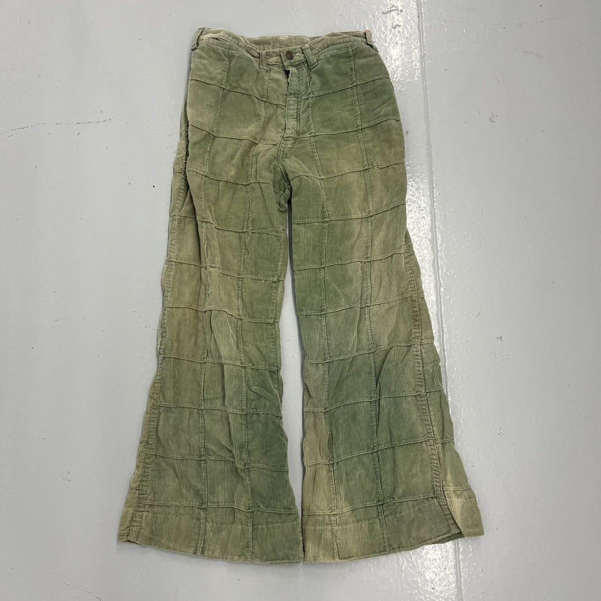 Vintage 70s Green Patchwork Bell Bottom Corduroys 26x27