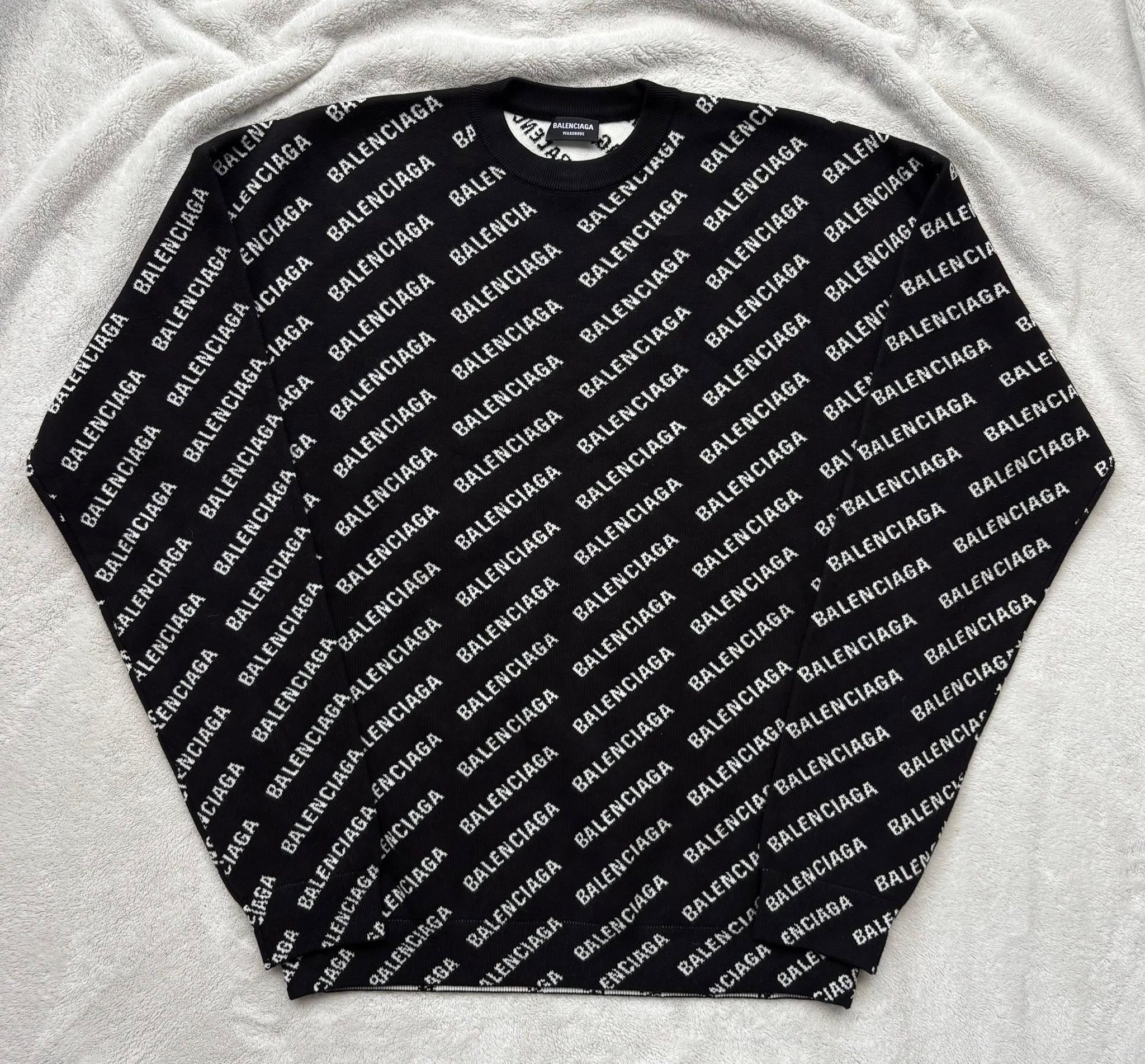 Balenciaga Balenciaga Black & White Wool All Over Sweater Size US XXL / EU 58 / 5 - 1 Thumbnail