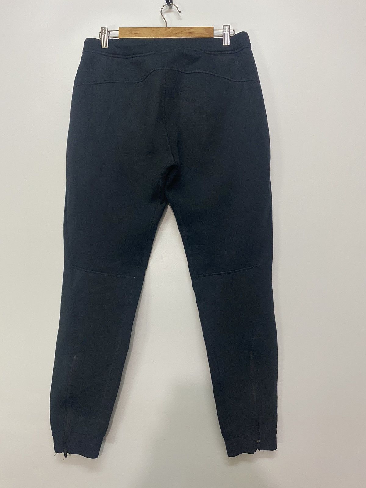 Nike Nike Jogger Pants Black Therma Fit Sportswear Gym Training Size US 30 / EU 46 - 2 Thumbnail