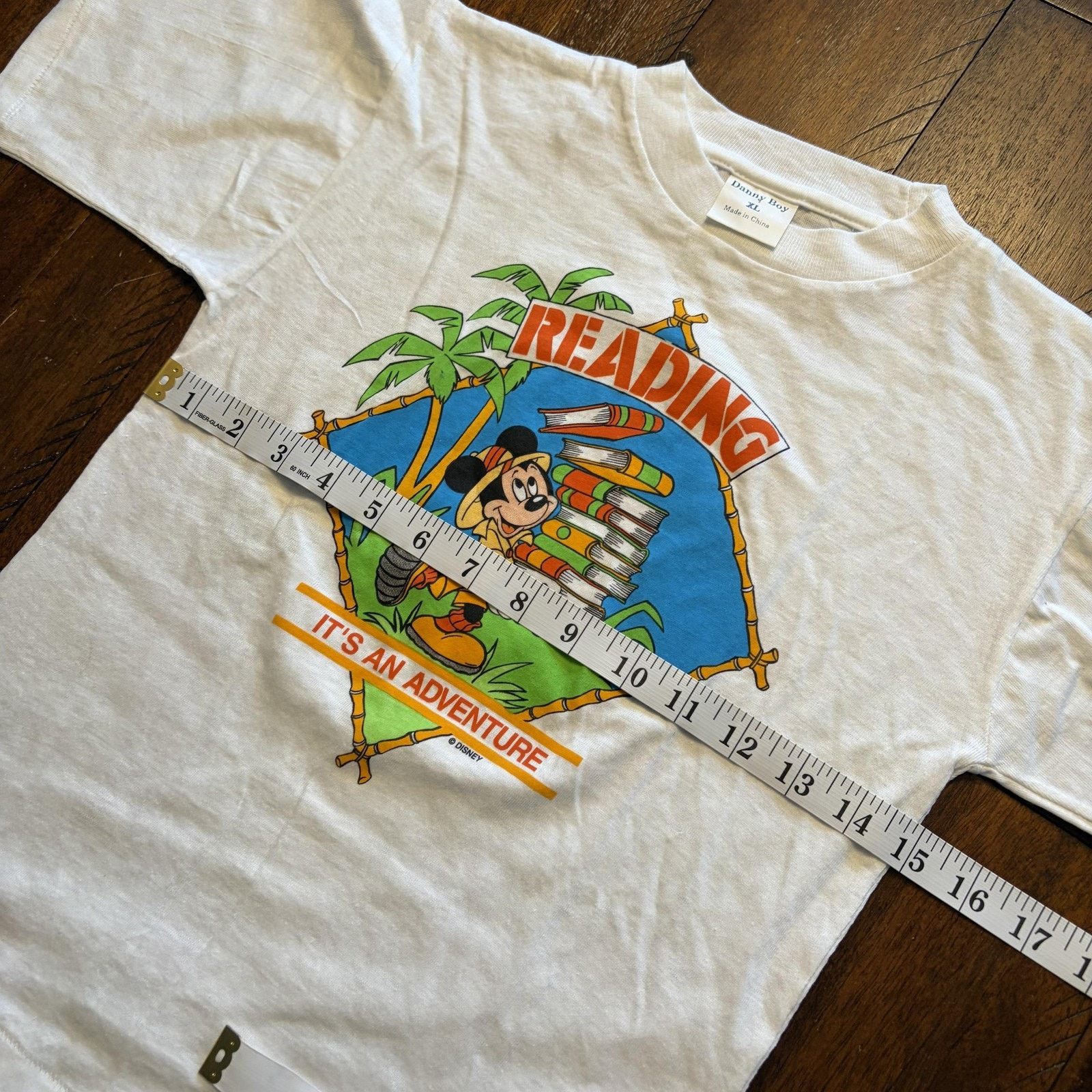 Vintage Vintage Disney Mickey Mouse Reading Shirt Boys XL White Size US XL / EU 56 / 4 - 7 Thumbnail
