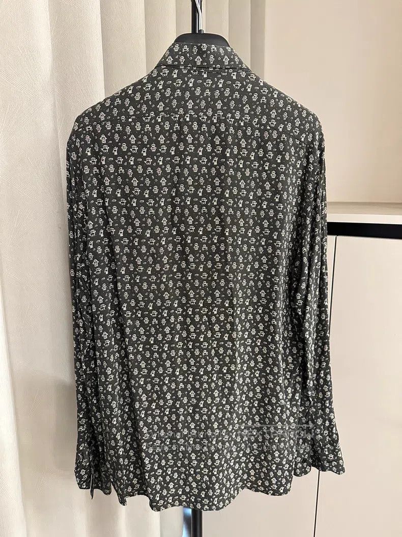 Saint Laurent Paris Saint Laurent Paris size 37 Silk Playful Print Shirt Size US M / EU 48-50 / 2 - 8 Thumbnail