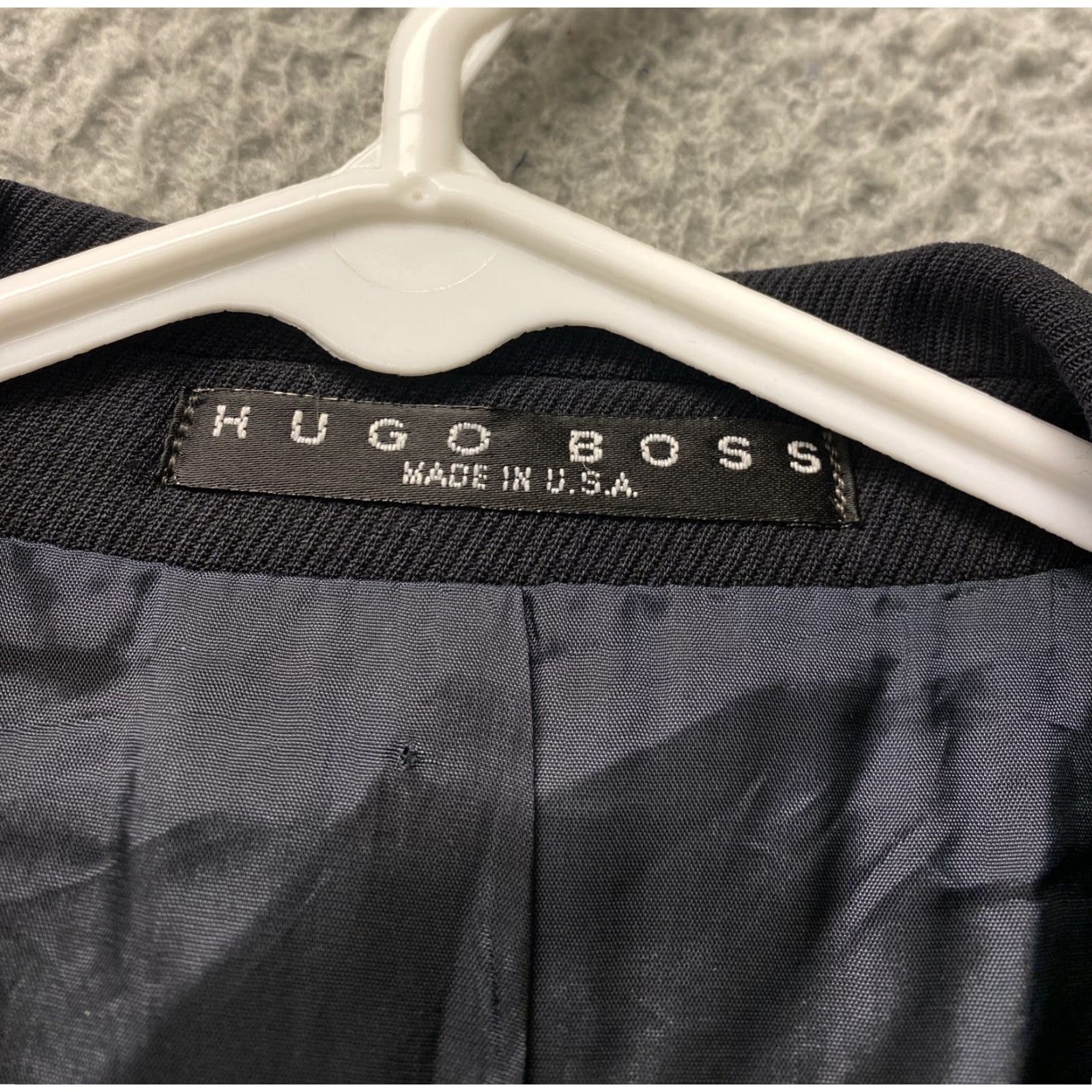 Hugo Boss VINTAGE Hugo Boss Blazer Mens 40R Knit Wool Black Three-Button Notch Lapel Single-Breasted Chest 42 Made USA Mens Size 40R - 4 Thumbnail