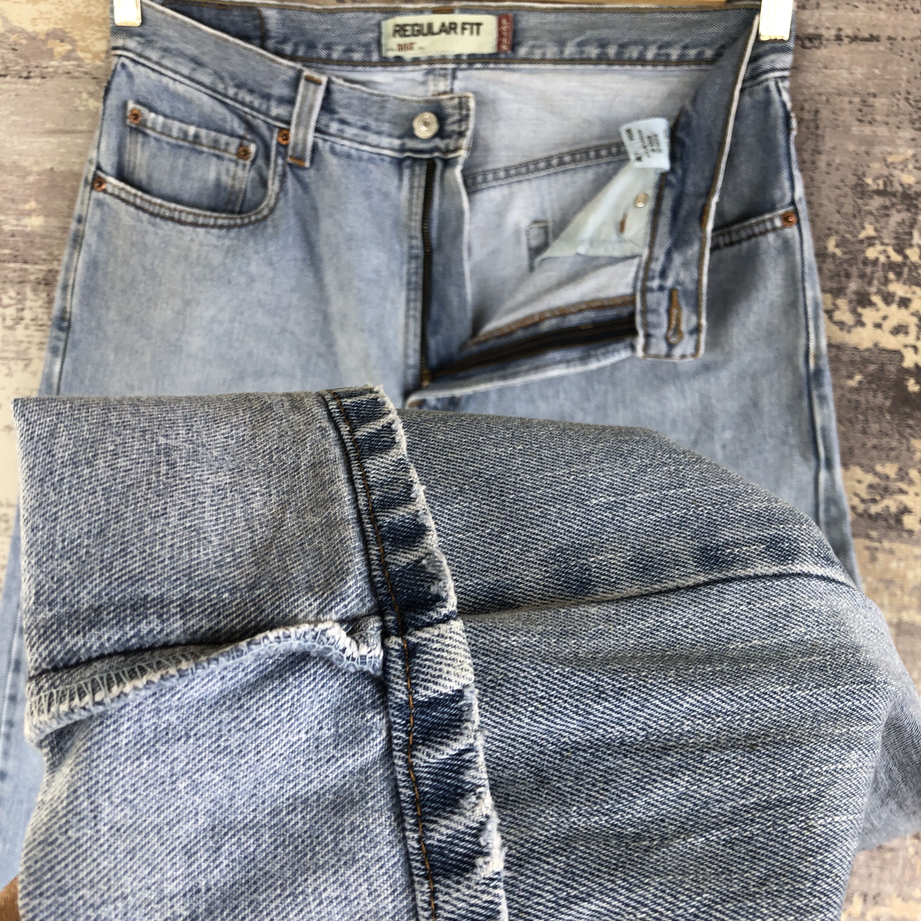 Levi's Vintage Levis 505 Faded Jeans Levi's Light Wash Denim Size US 34 / EU 50 - 8 Thumbnail