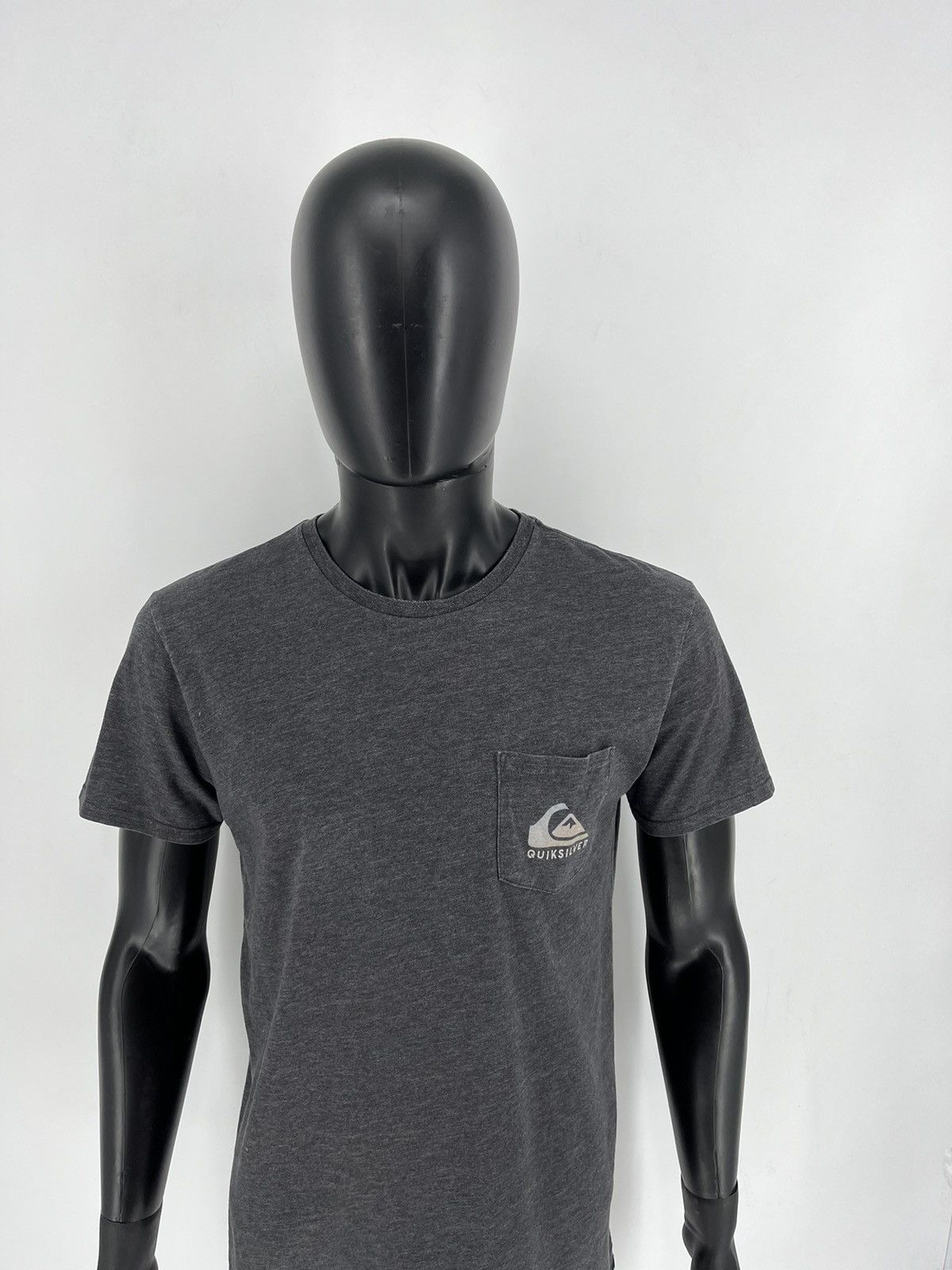 Quiksilver Vintage Quiksilver Surf Style T-shirt Mid Logo Y2K Size US M / EU 48-50 / 2 - 5 Thumbnail