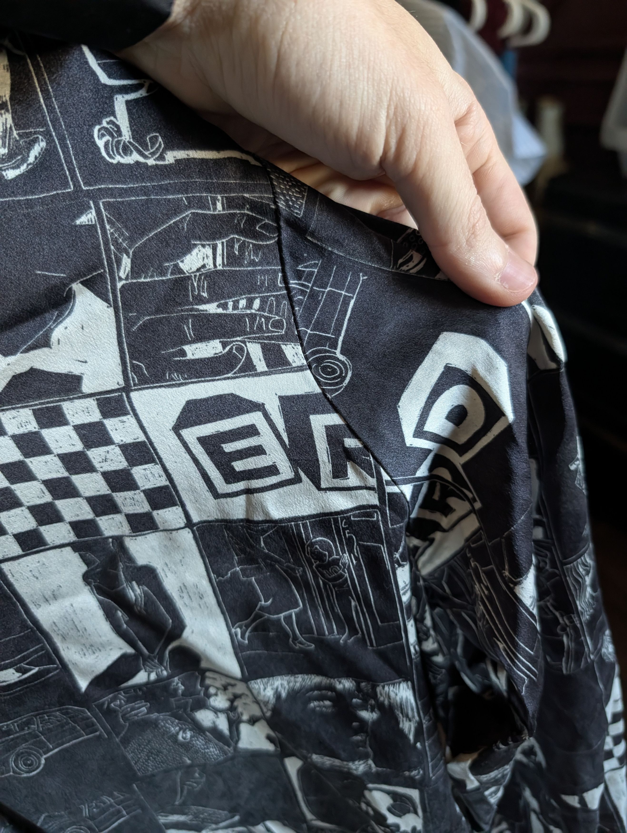 Enfants Riches Deprimes ICONIC Early 100% Thick Silk Comic Print B/W Shirt XS Size US XS / EU 42 / 0 - 9 Thumbnail
