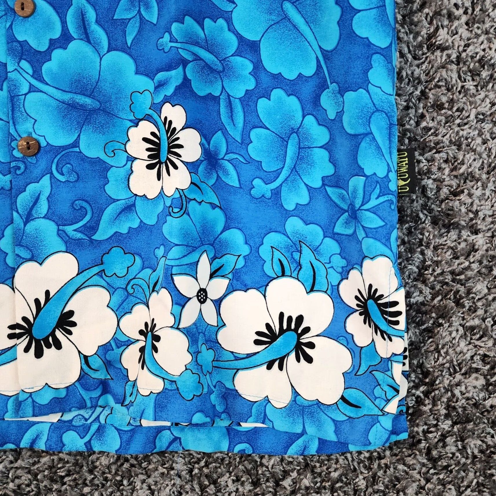 Vintage Uluwatu Shirt Adult XL Blue Hawaiian Floral Short Sleeve Button-Up Mens Size US 36 / EU 52 - 2 Thumbnail