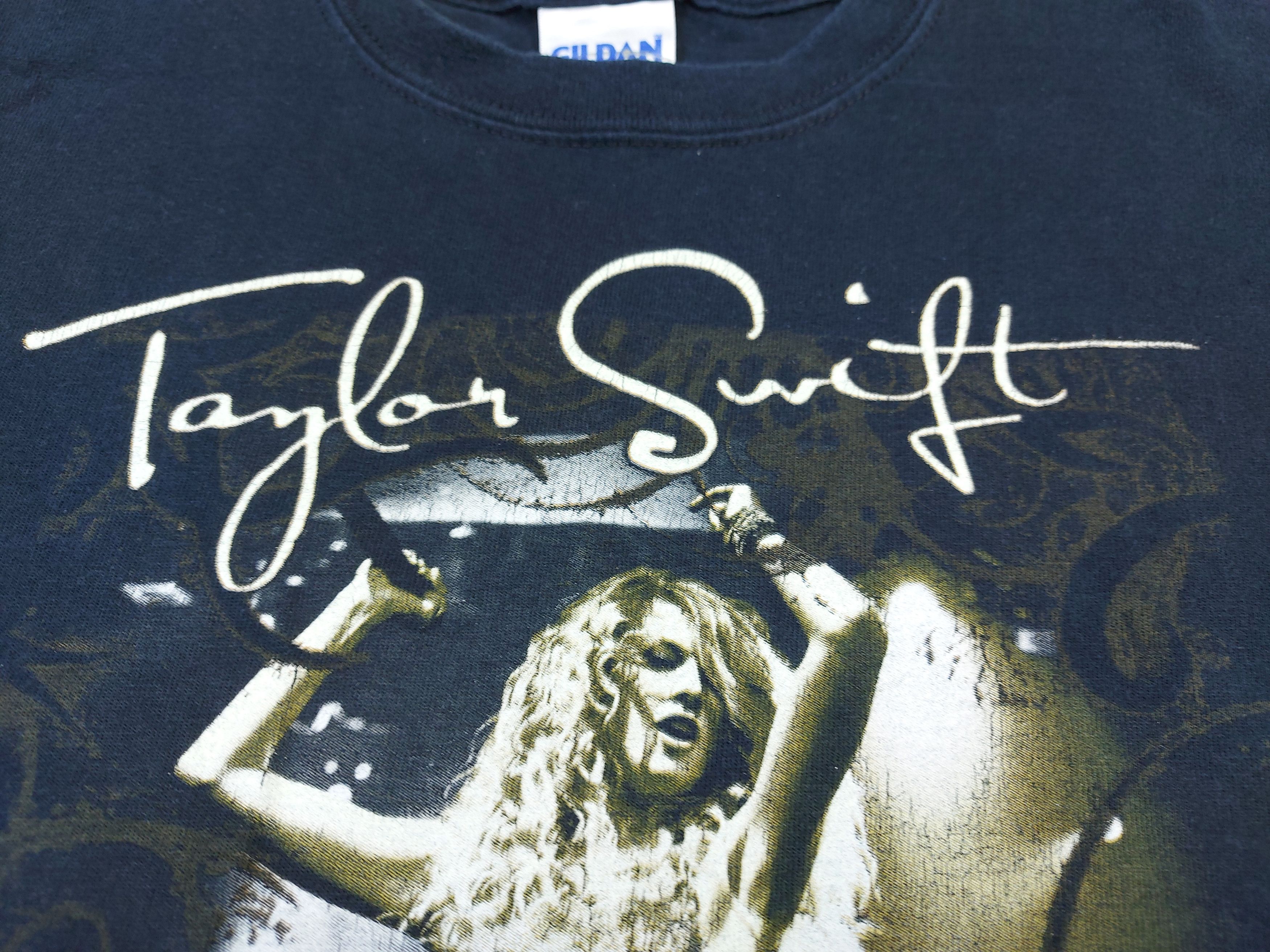 Band Tees Vintage 2009 Taylor Swift Fearless Concert Tour TEE Size US S / EU 44-46 / 1 - 8 Thumbnail