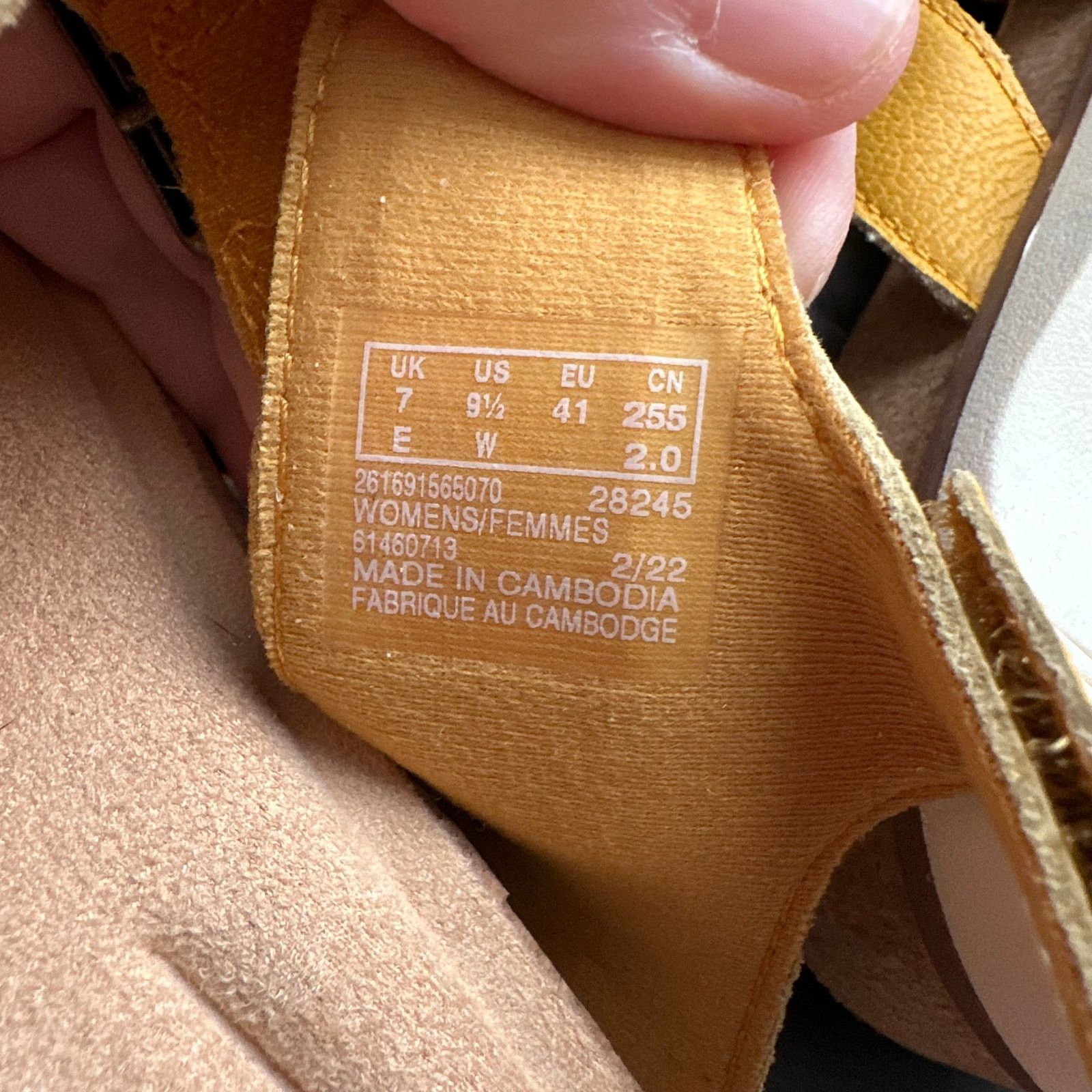 Clarks Clarks Brynn Step Women's Sandal Yellow Size 9.5 W WIDE NWOT Size US 9.5 / IT 39.5 - 8 Thumbnail