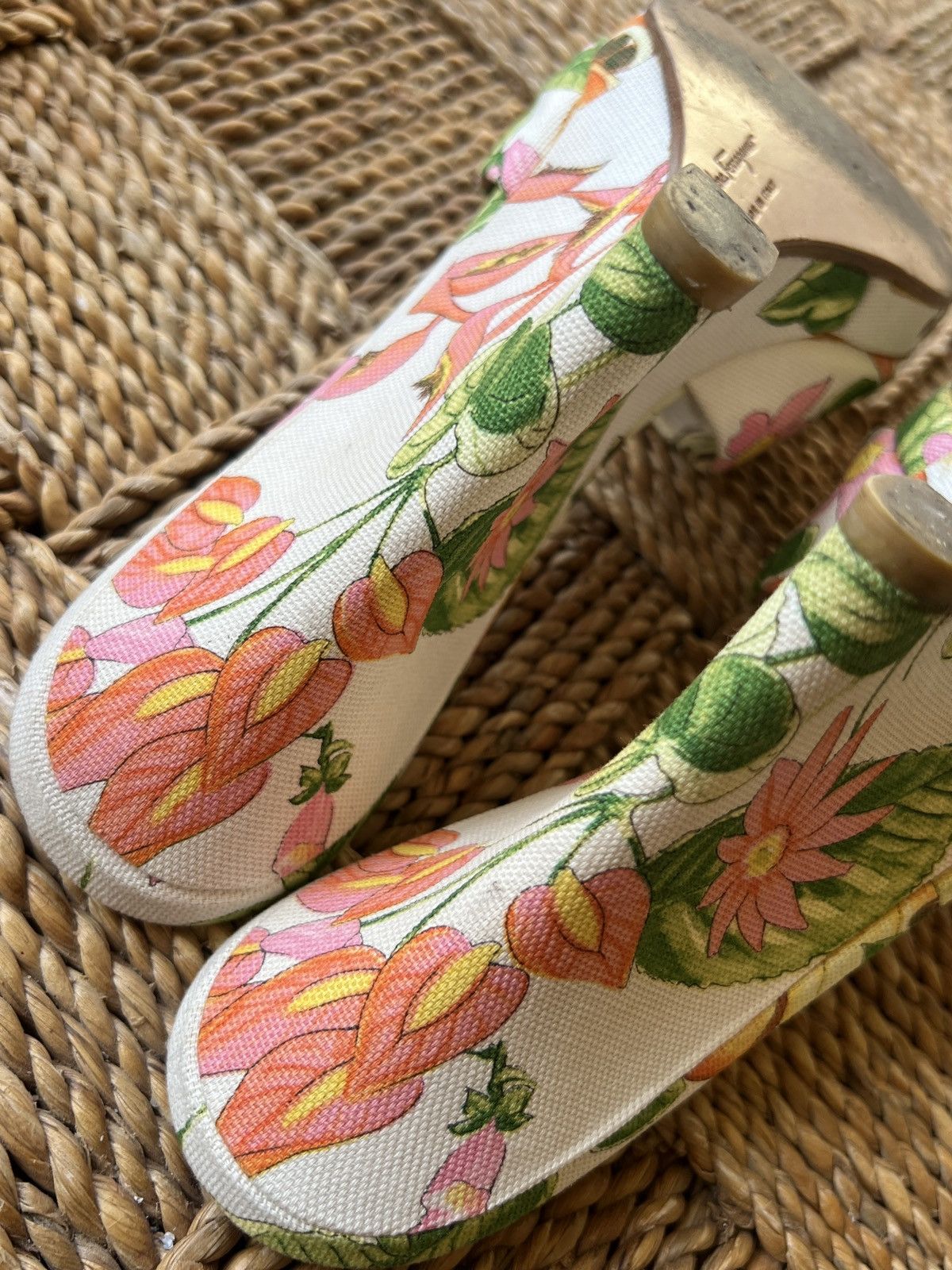 Salvatore Ferragamo Salvatore Ferragamo Floral Sandal Wedges Size US 9.5 / IT 39.5 - 14 Thumbnail