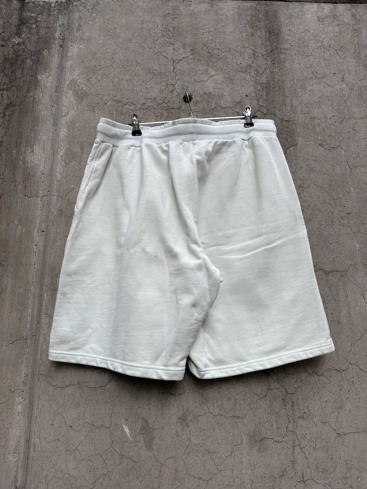AMI AMI Short Heart heart logo Size US 38 / EU 54 - 3 Thumbnail
