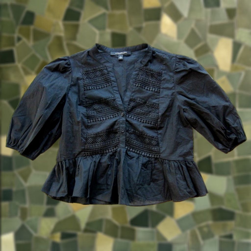 Vintage VINTAGE Andrew Marc New York Cotton Black Button Down V-Neck Ruffle Puff Sleeve Blouse S Size S / US 4 / IT 40 - 1 Thumbnail