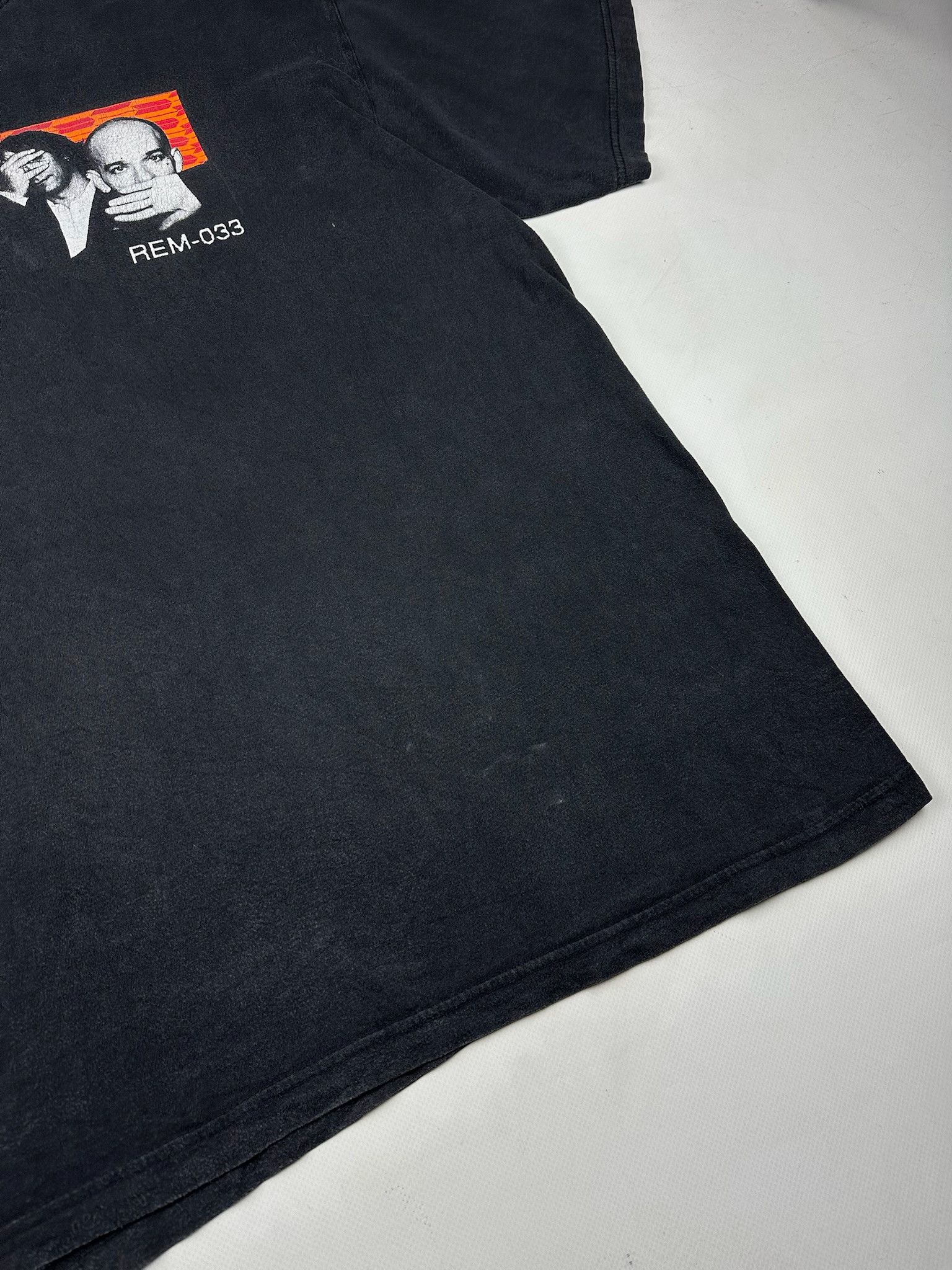Vintage Vintage REM Band Tee Size US L / EU 52-54 / 3 - 3 Thumbnail