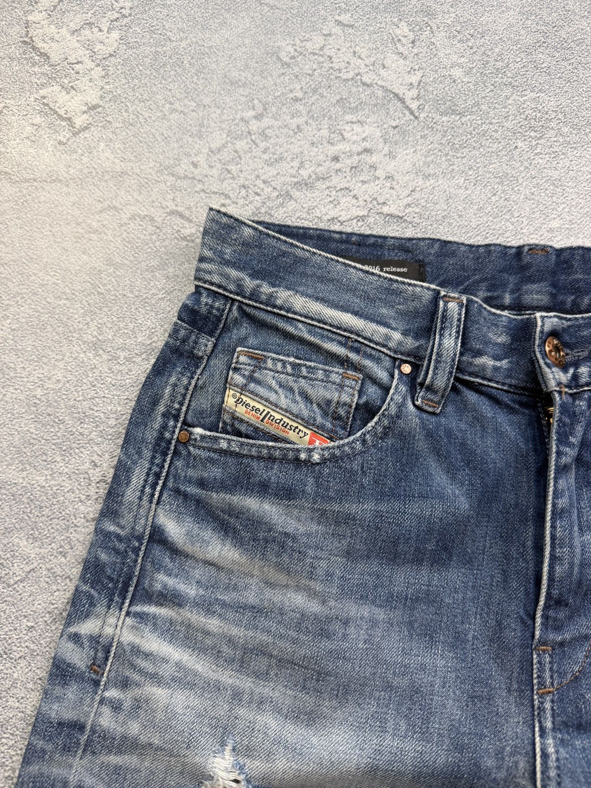 Diesel Vintage Diesel Jeans Flared Wide Japanese Y2K Faded Distress Size US 26 / EU 42 - 3 Thumbnail