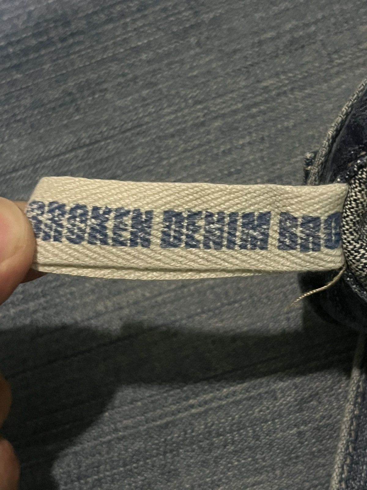 Japanese Brand × Uniqlo ⚡️Trashed⚡️Japanese Brand Uniqlo Broken Denim Blue Wash Jeans Size US 32 / EU 48 - 18 Thumbnail