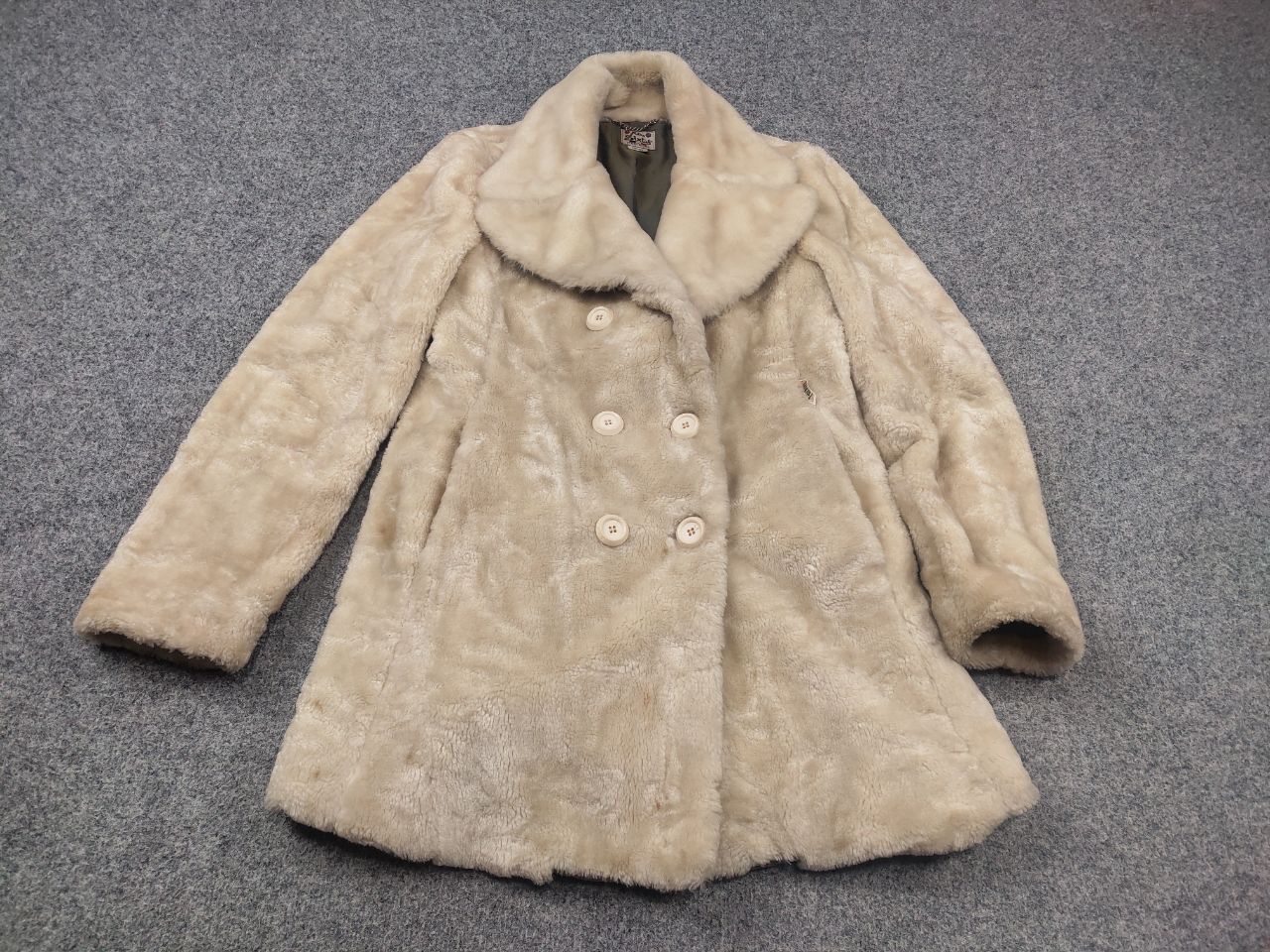 Miss Sixty Vintage Y2K Miss Sixty double-breasted coat Fur Jacket LGB Size L / US 10 / IT 46 - 2 Thumbnail