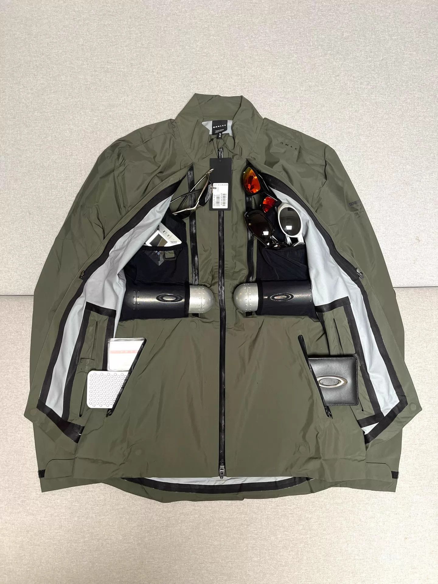 Oakley Oakley Latch Stealth 2017 Men's Jacket Size US S / EU 44-46 / 1 - 2 Thumbnail