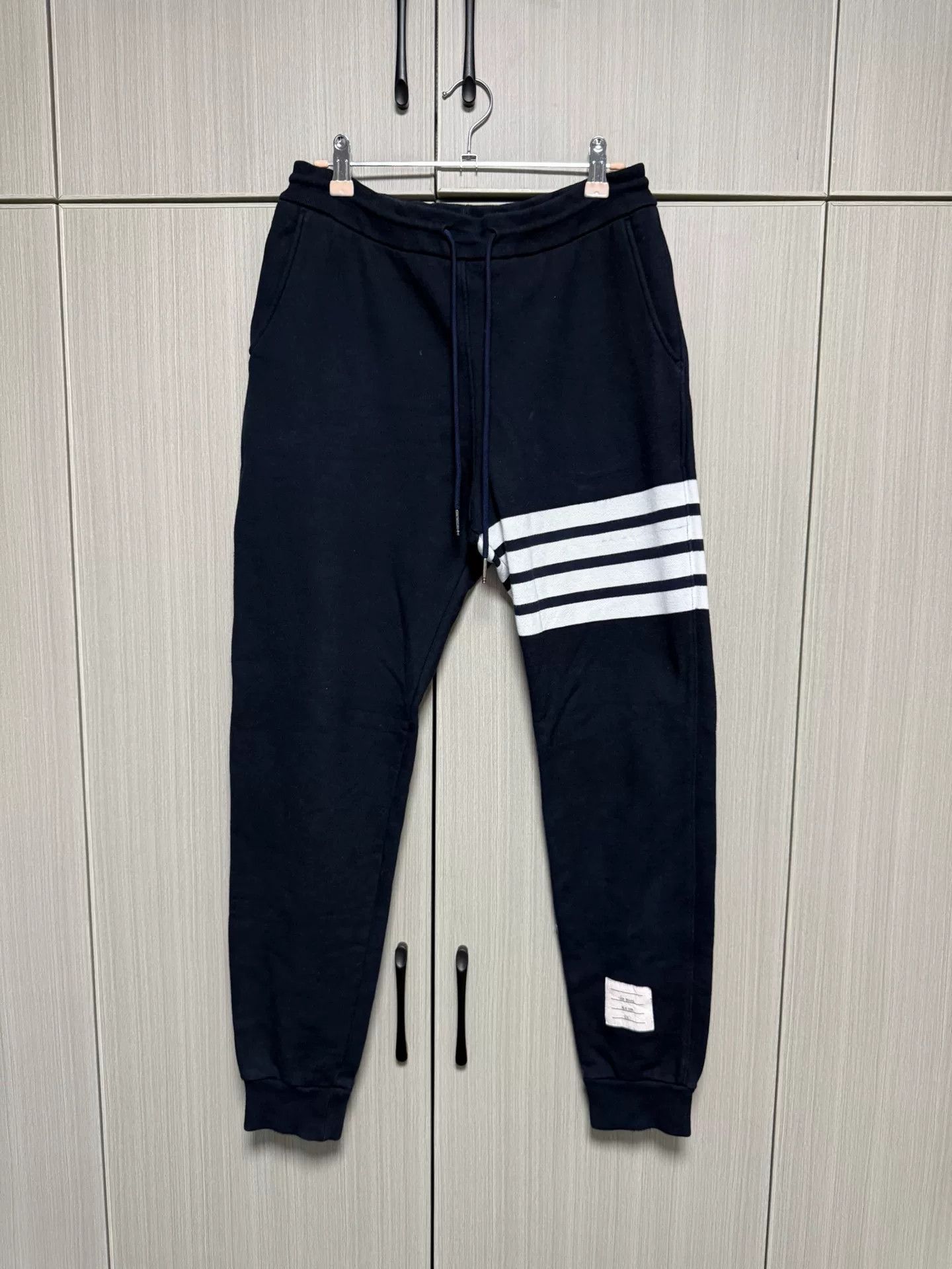 Thom Browne Thom Browne 4-Stripe Cuffed Knit Sweatpants Size US 26 / EU 42 - 1 Thumbnail