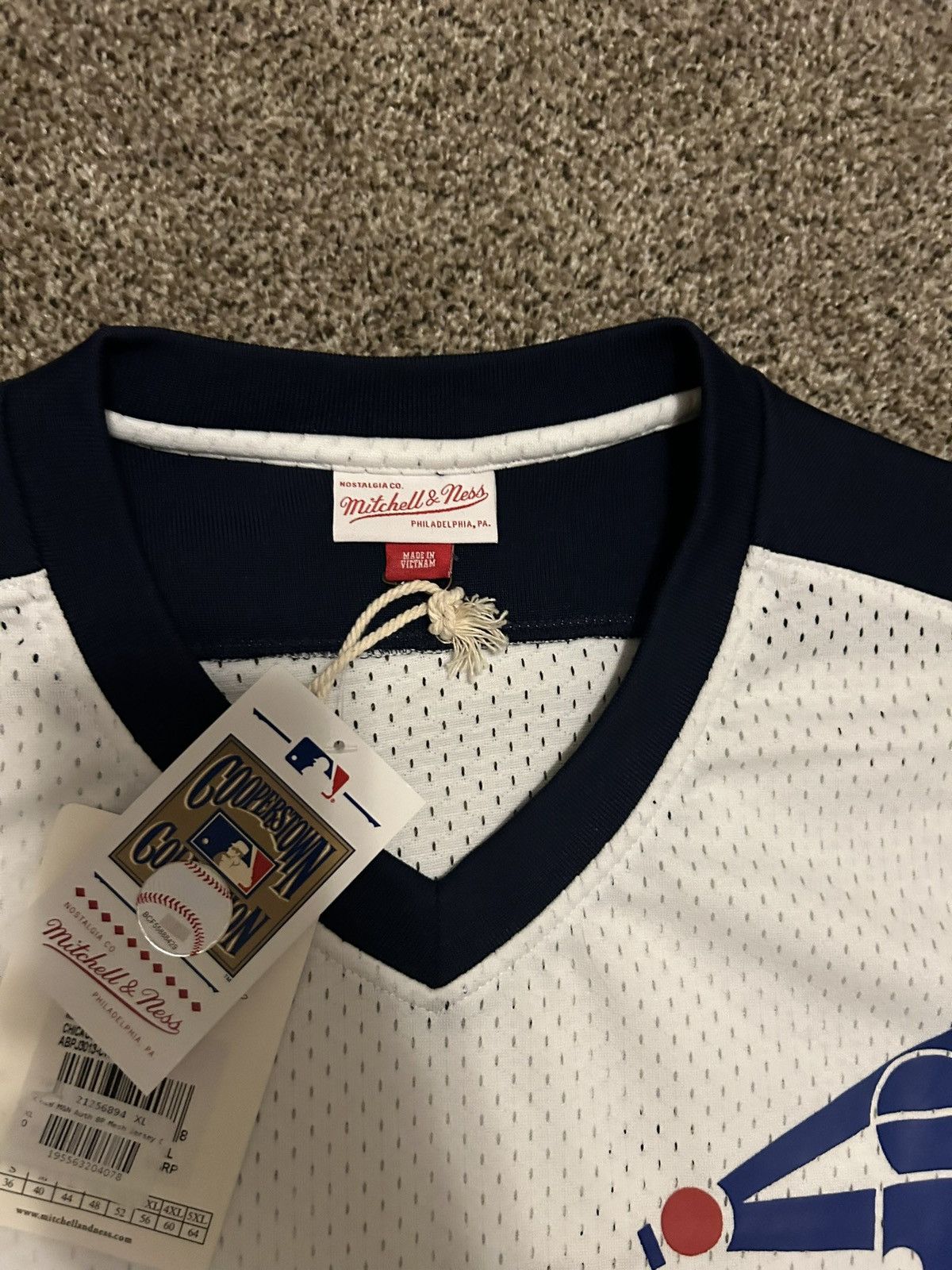 Mitchell & Ness Chicago White Sox Carlton Fisk 1981 Mesh BP Jersey Size XL Size US XL / EU 56 / 4 - 5 Thumbnail