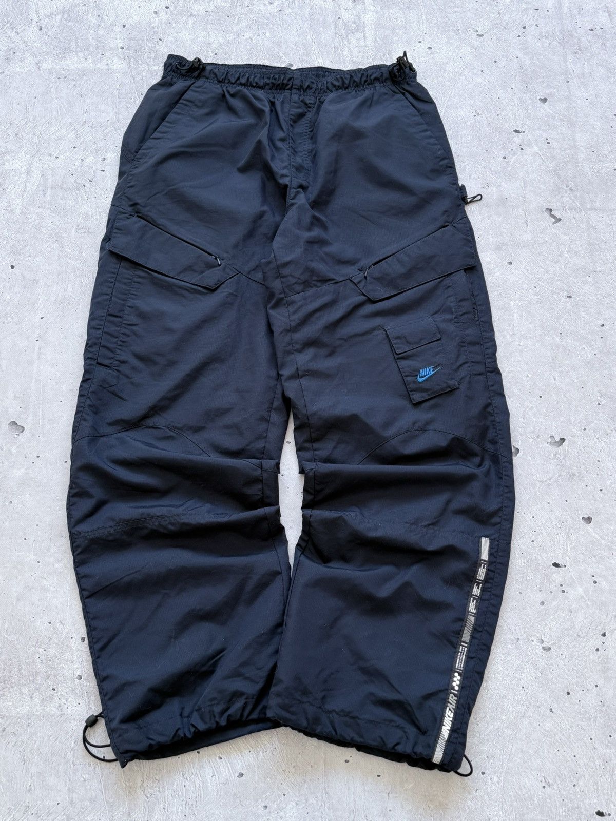 Nike Vintage 00s Nike Baggy Cargo Nylon Tack Pants Y2K Size US 34 / EU 50 - 1 Thumbnail