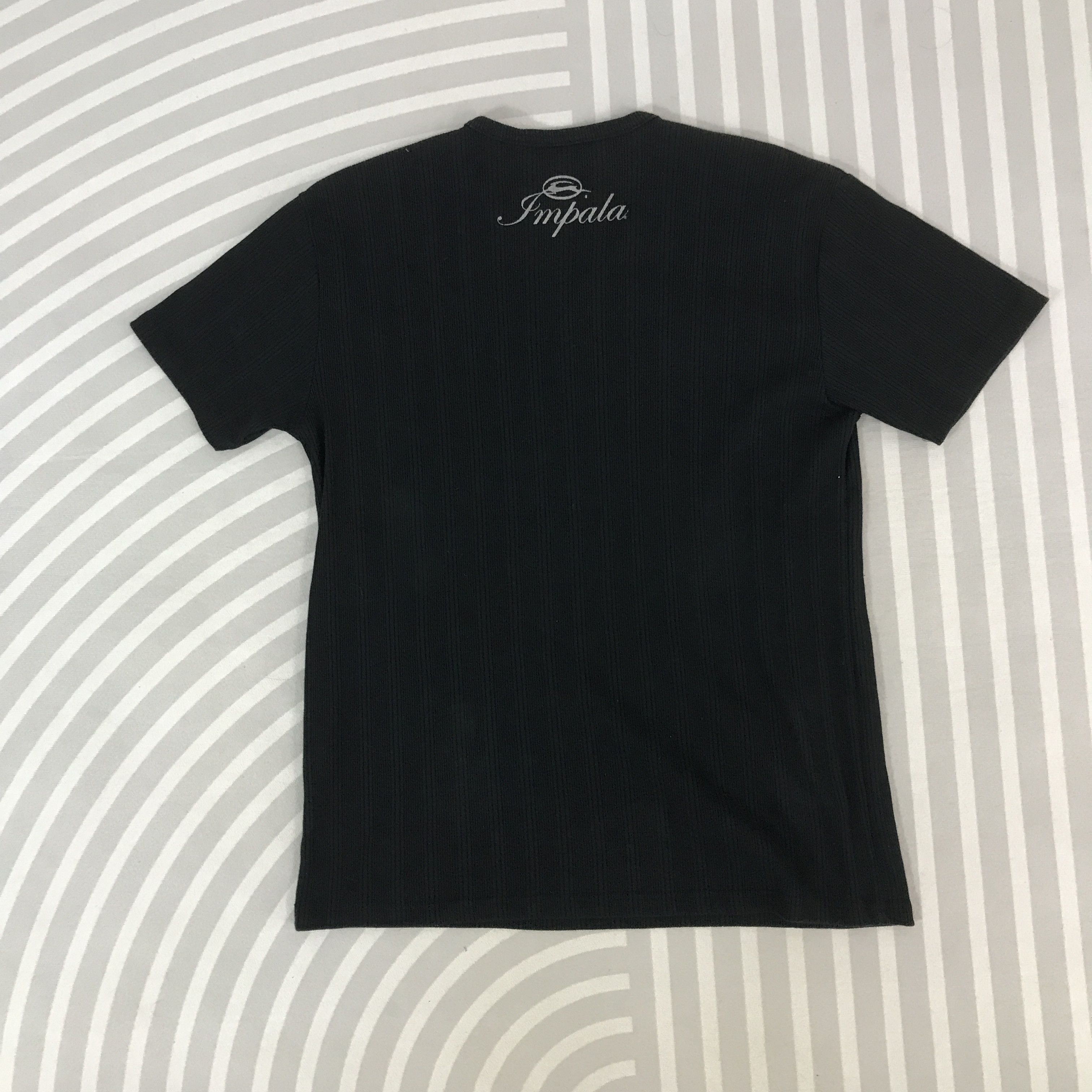 Japanese Brand Vintage Impala Snap button collar T-Shirt Size US L / EU 52-54 / 3 - 3 Thumbnail