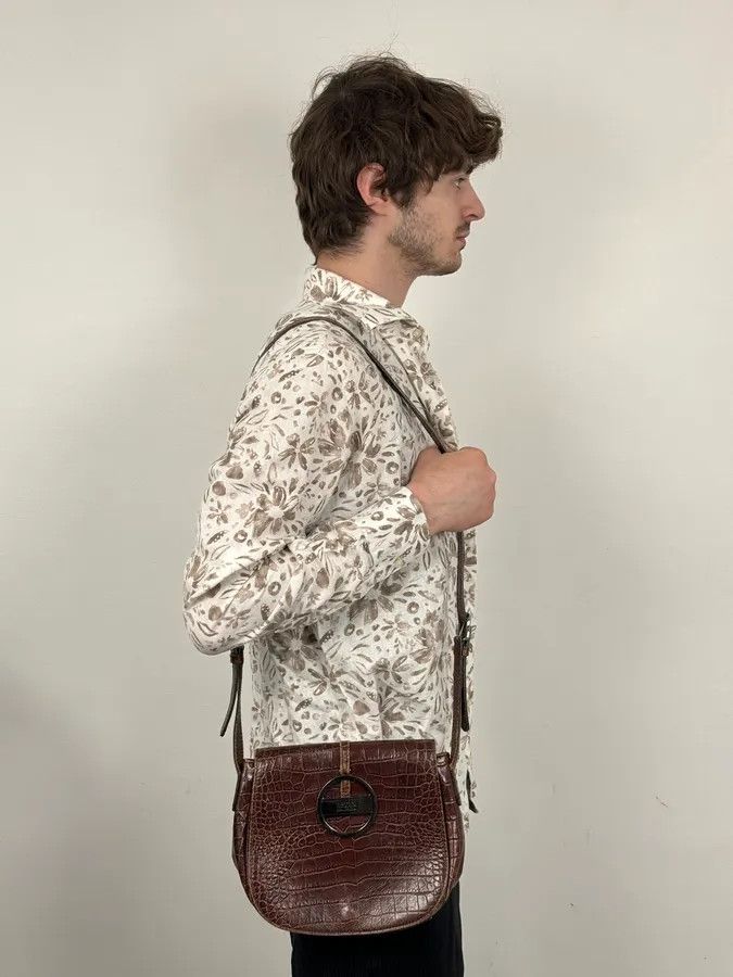 Armani Collezioni AW2011 Armani Brown Crocodile Effect Leather Shoulder Bag Size ONE SIZE - 2 Thumbnail