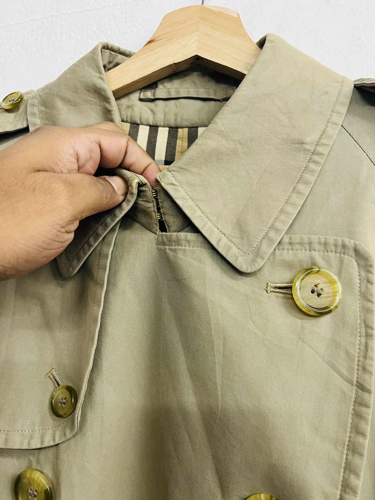 Burberry VINTAGE BURBERRY NOVA CHECK TRENCH COAT Size US S / EU 44-46 / 1 - 4 Thumbnail