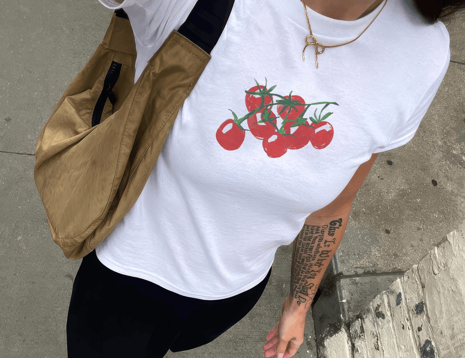 Other Cherry Tomatoes on the Vine Baby Tee Size M / US 6-8 / IT 42-44 - 3 Thumbnail