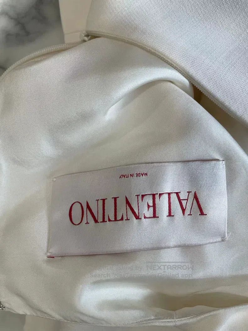 Valentino Valentino White dress Size S / US 4 / IT 40 - 4 Thumbnail