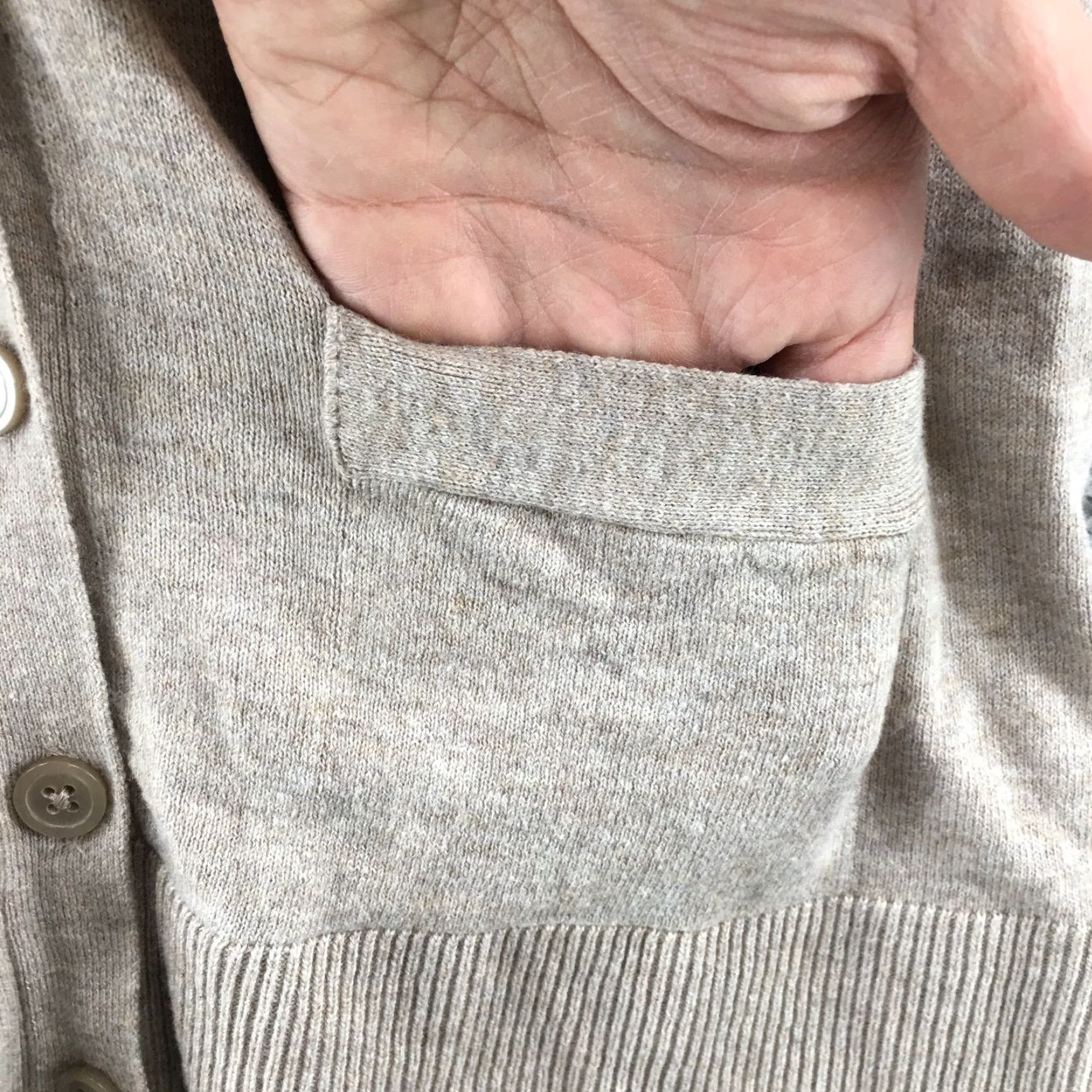 Old Navy Old Navy Cardigan Sweater Womens XS Beige Long Sleeve Pockets Knit NEW Size XS / US 0-2 / IT 36-38 - 7 Thumbnail