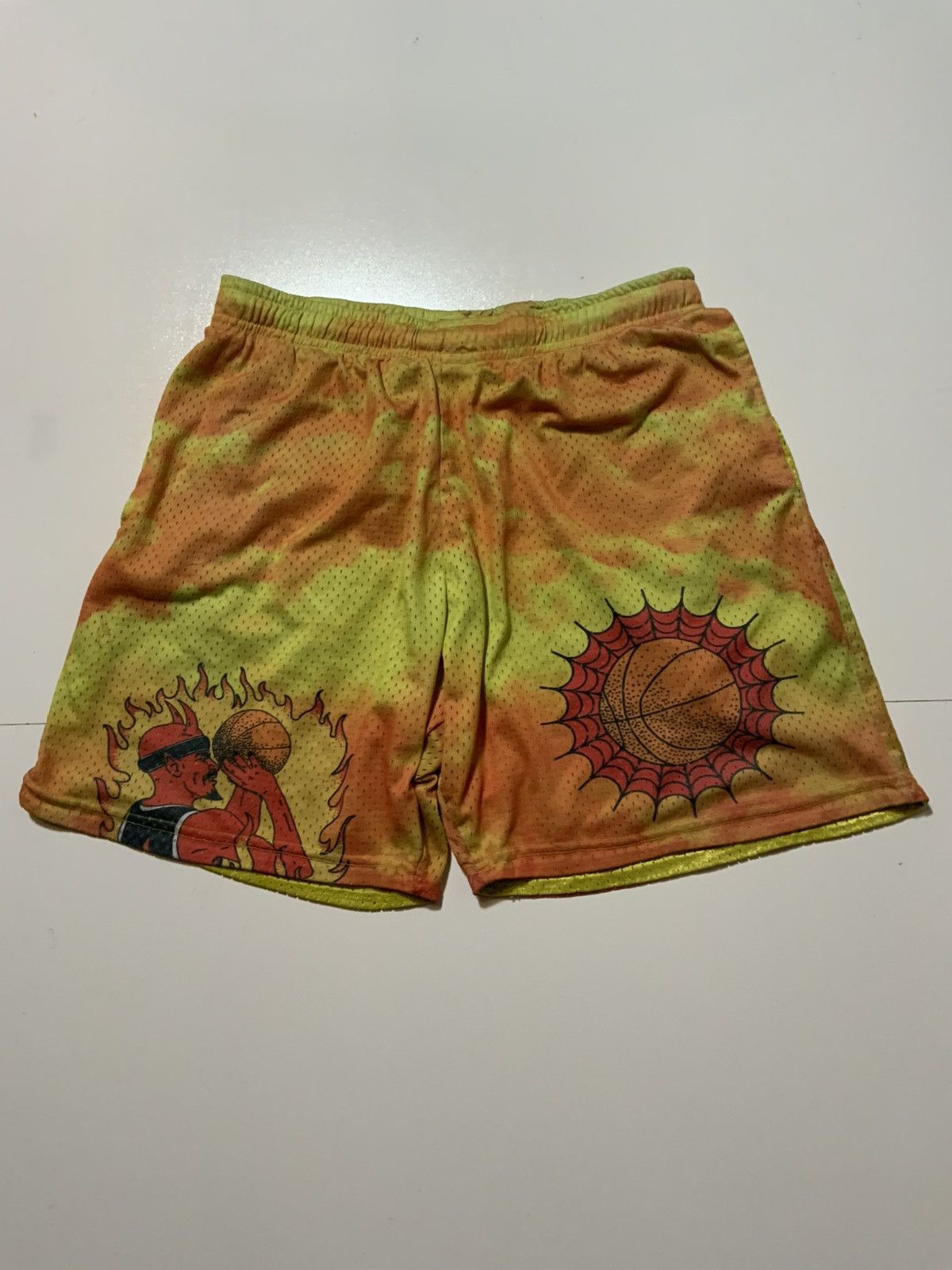 Market $129 Chinatown Market Unholy Jumper Flames 6.5 Inseam Shorts Size US 32 / EU 48 - 4 Thumbnail