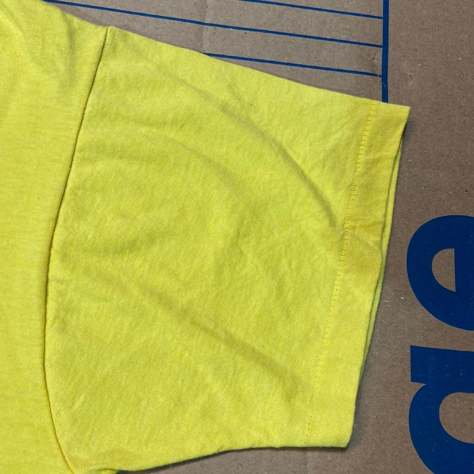 Fruit Of The Loom 90s yellow iowa farm tee Size US XL / EU 56 / 4 - 4 Thumbnail