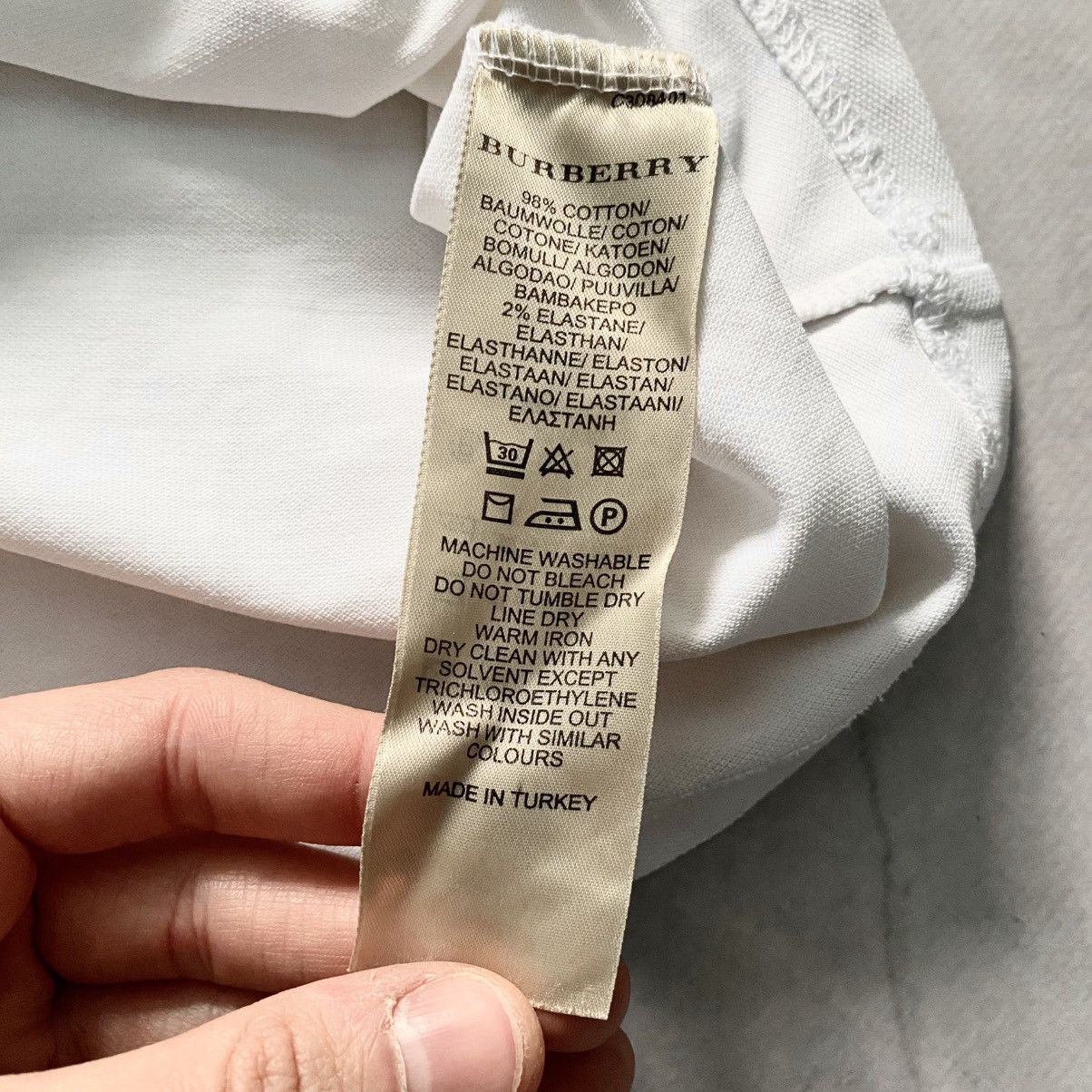 Burberry × Designer × Vintage Vintage Burberry Small Logo Polo T-shirt Nova Check Size L / US 10 / IT 46 - 7 Thumbnail