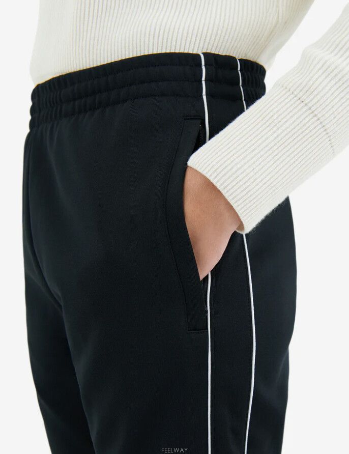 Maison Kitsune MAISON KITSUNE interlock jog pants Size US 32 / EU 48 - 4 Thumbnail