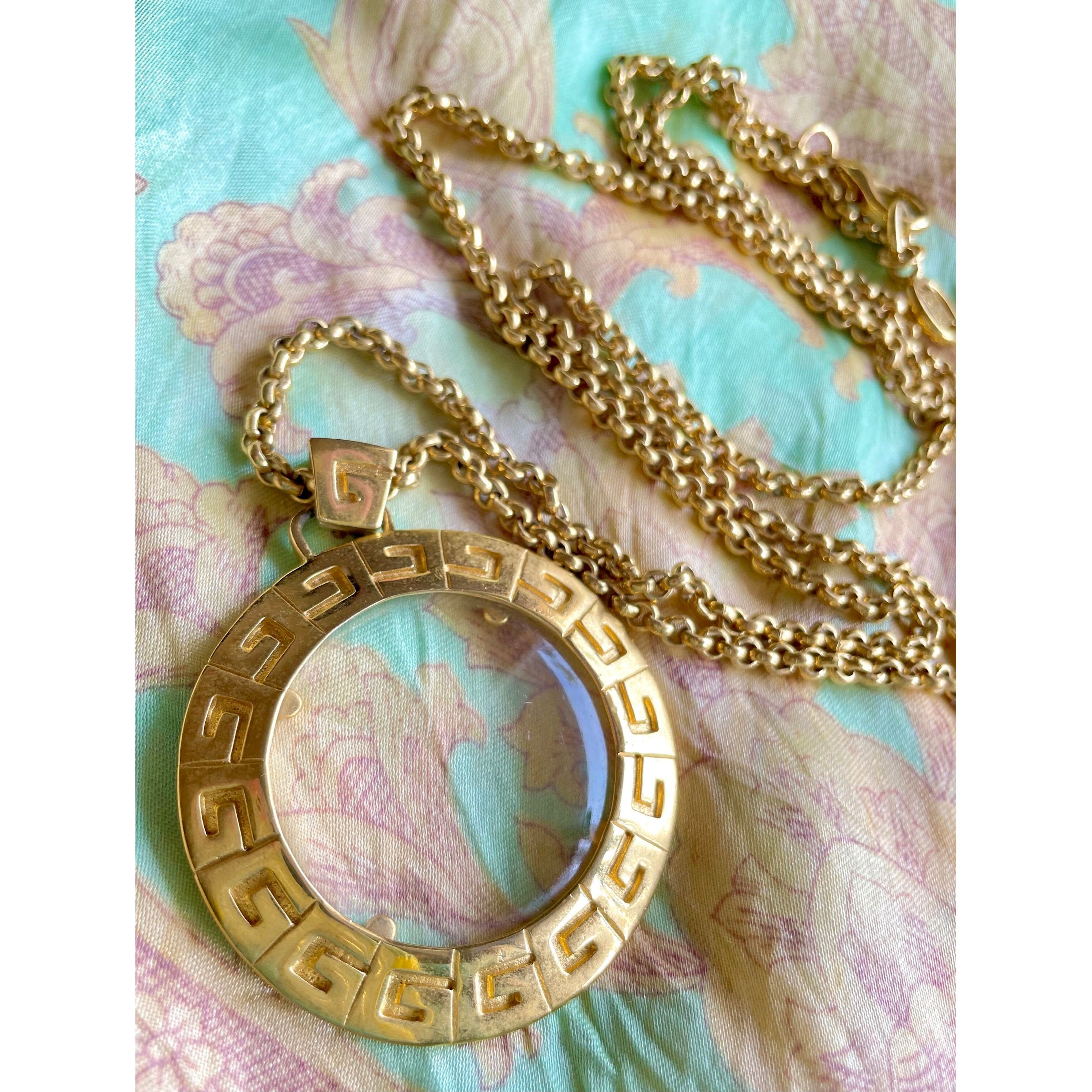 Givenchy Vintage Givenchy golden chain necklace with round loupe top. Size ONE SIZE - 4 Thumbnail
