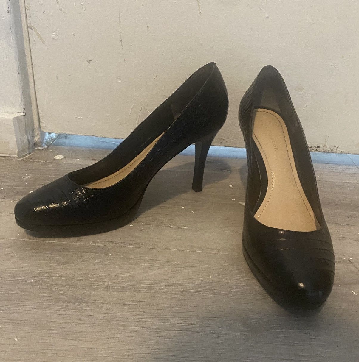 Ann Taylor ANN TAYLOR classic black real leather heels (US 8; EU 38.5) Size US 8 / IT 38 - 3 Thumbnail