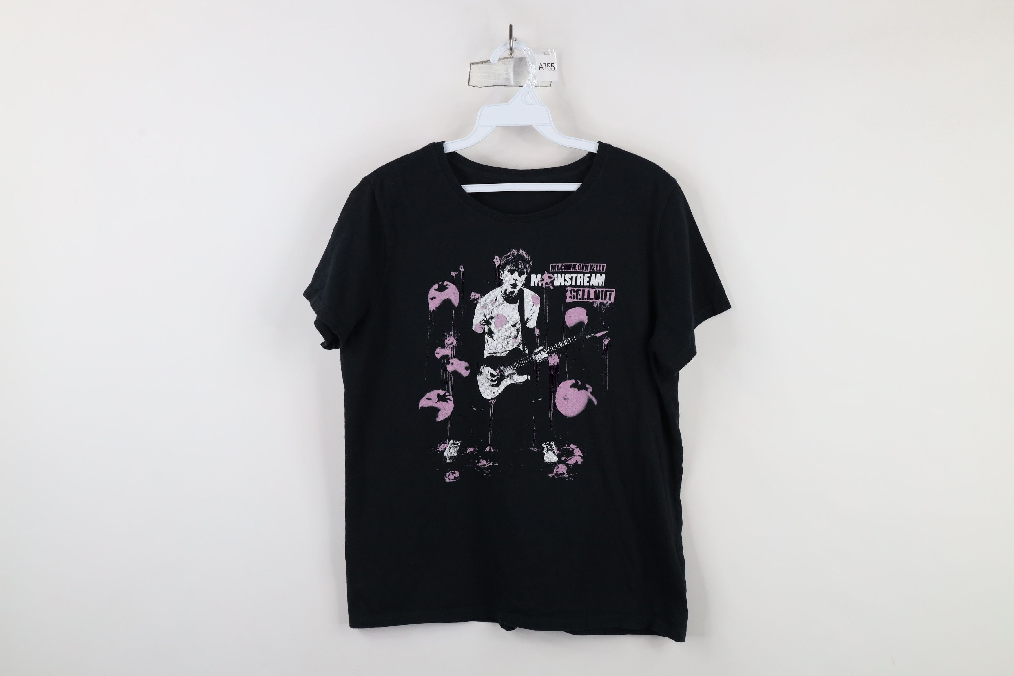 Vintage Y2K Mainstream Sellout Tour Machine Gun Kelly Band T-Shirt Size L / US 10 / IT 46 - 1 Thumbnail