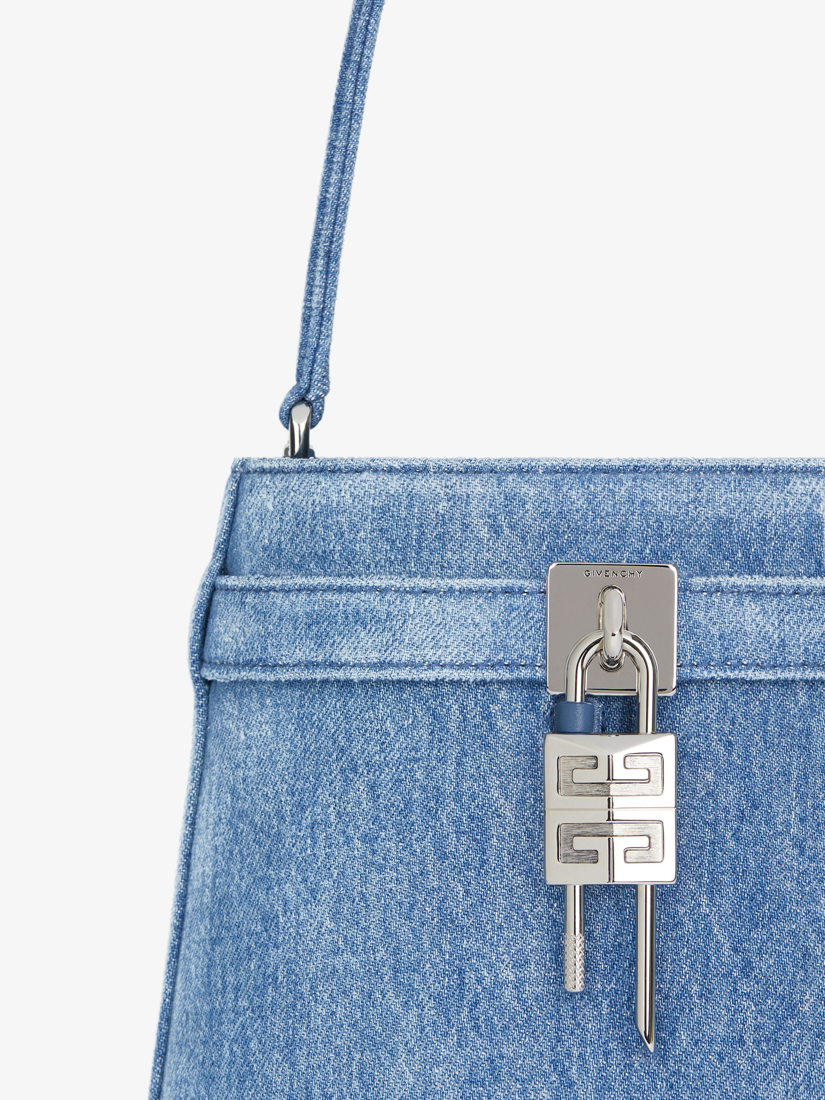 Givenchy o1srvl11e0925 Size: OS / Shark Lock Bucket Bag Washed Denim Size ONE SIZE - 7 Thumbnail