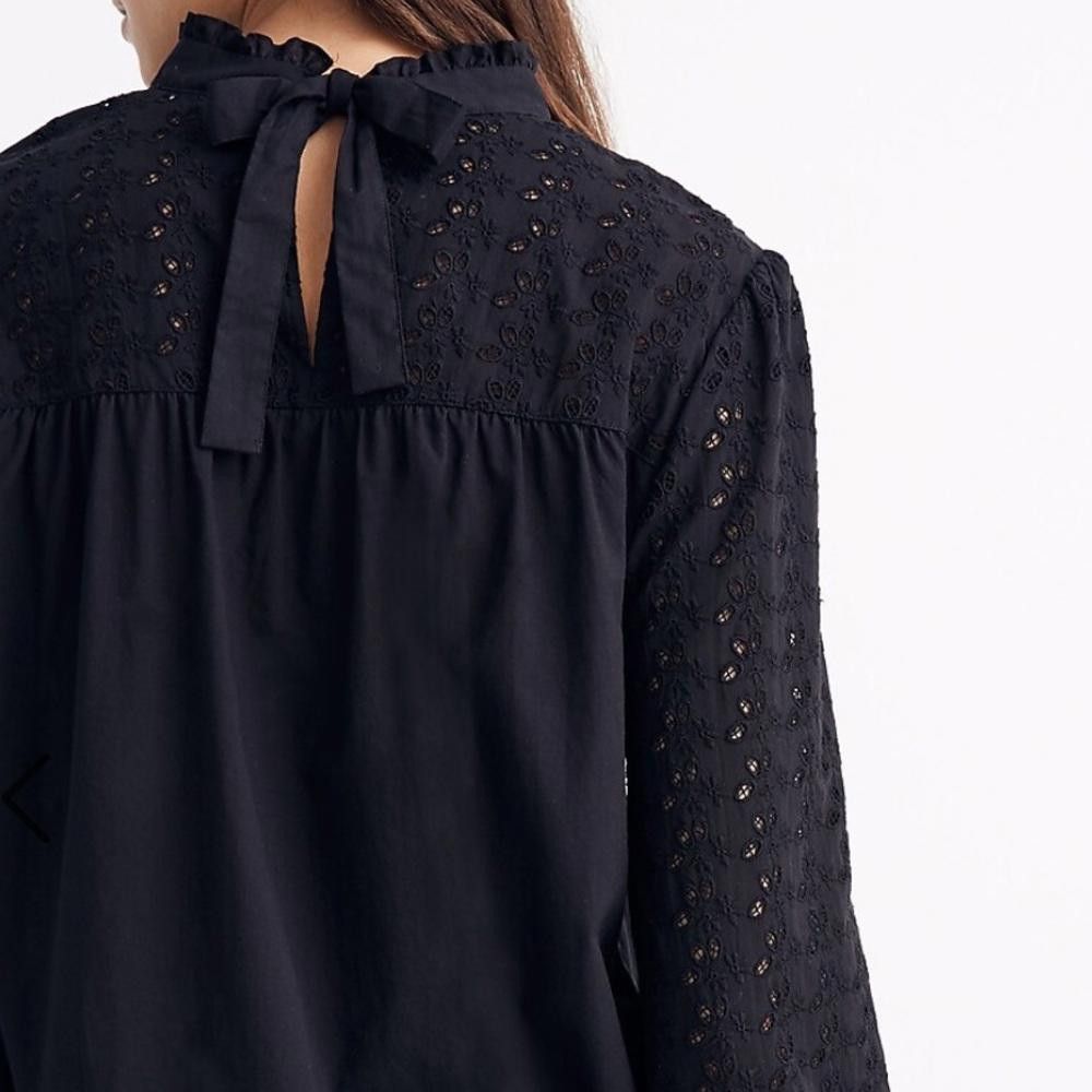 Madewell Madewell l Pieced Eyelet Mockneck Ruffle Top XS Size XS / US 0-2 / IT 36-38 - 2 Thumbnail