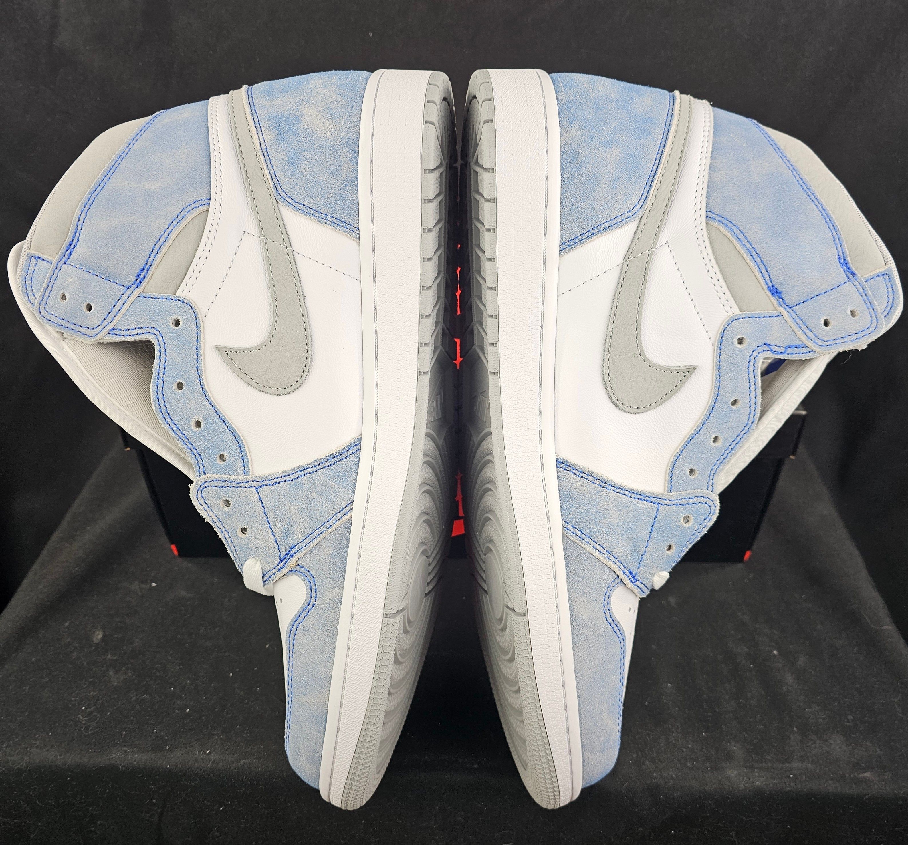 Jordan Brand Nike Air Jordan 1 Retro High OG Hyper Royal Smoke Grey Men's Size US 13 / EU 46 - 5 Thumbnail