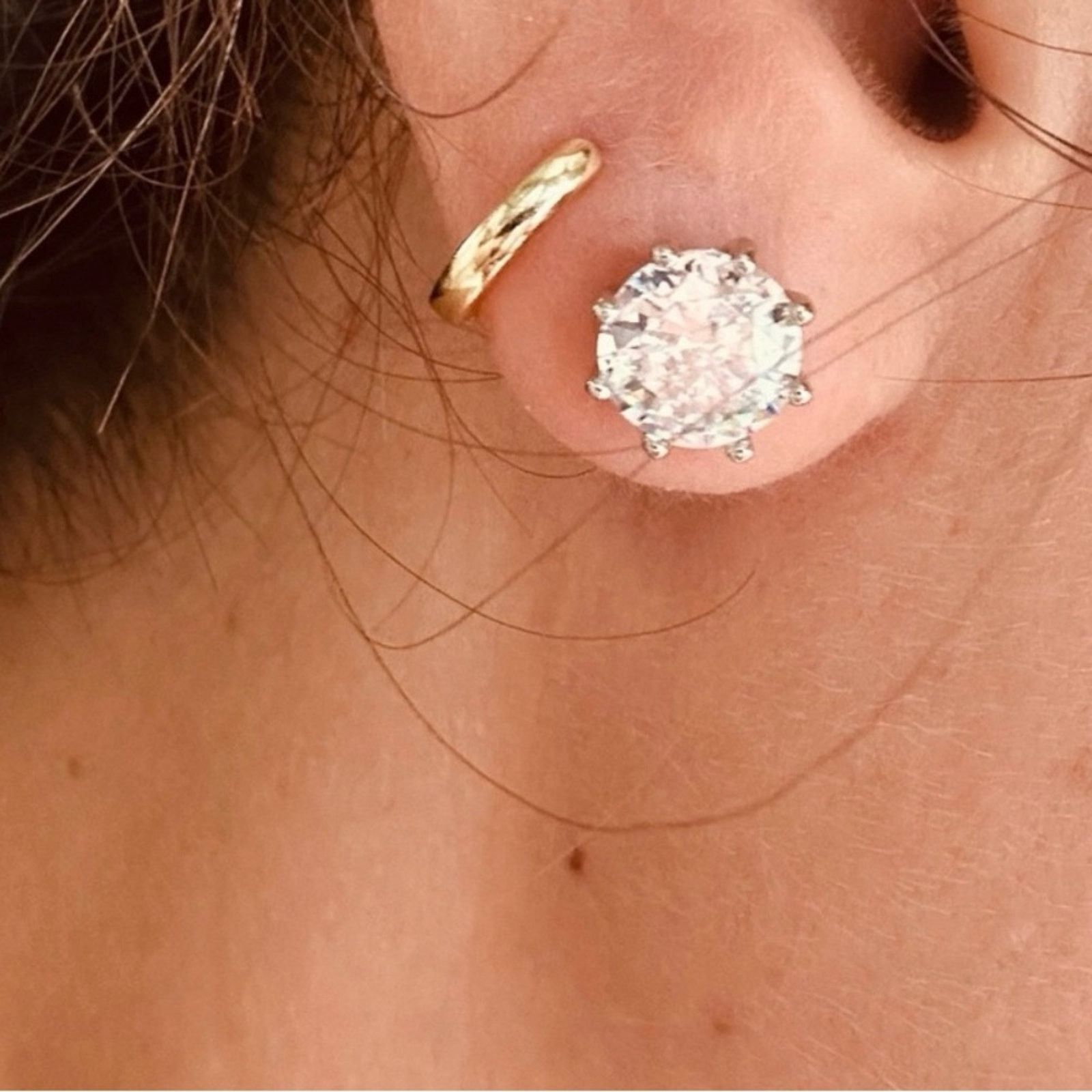 Other Diamond Gorgeous CZ Stud Earrings for Women Size ONE SIZE - 2 Thumbnail