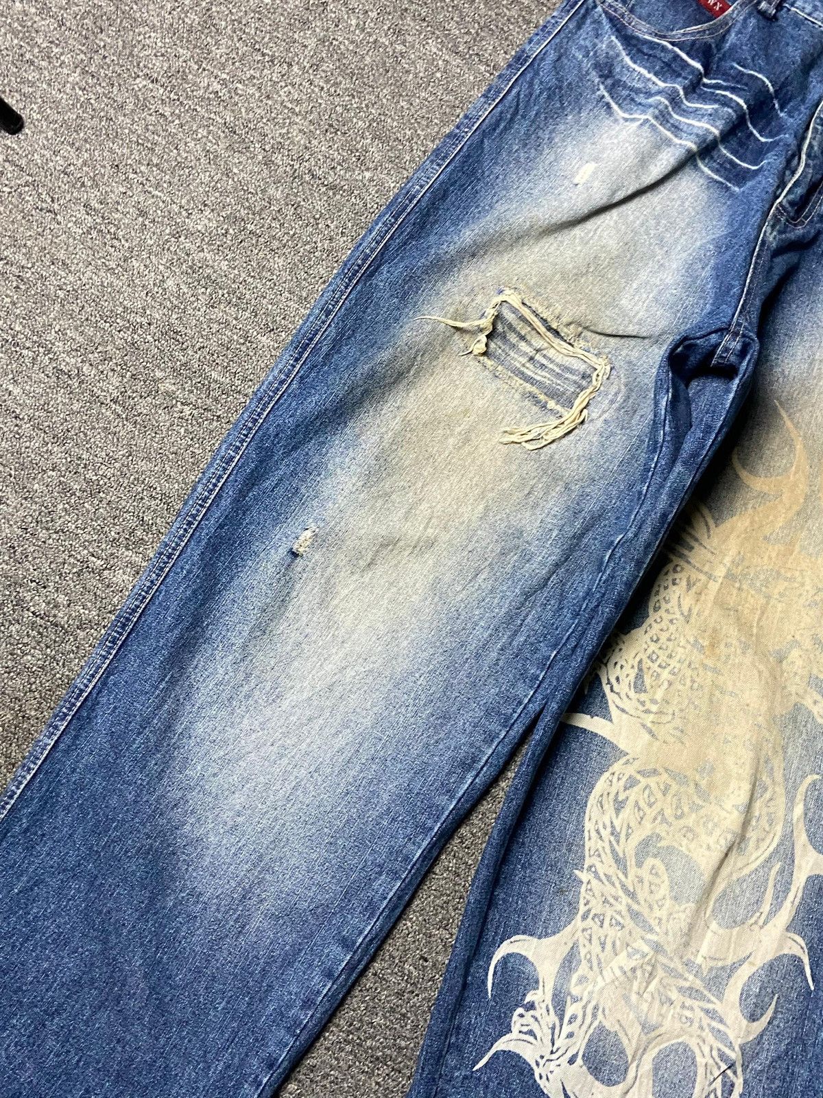 Japanese Brand Vintage Top Town Dragon Print Denim Jeans (162) Size US 32 / EU 48 - 10 Thumbnail