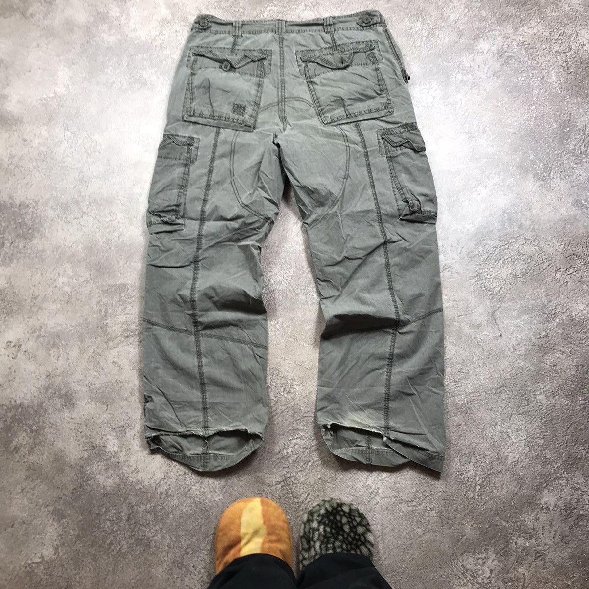 Vintage Vintage 90s Baggy Cargo Pants Faded Grey Workwear Streetwear Size US 36 / EU 52 - 6 Thumbnail