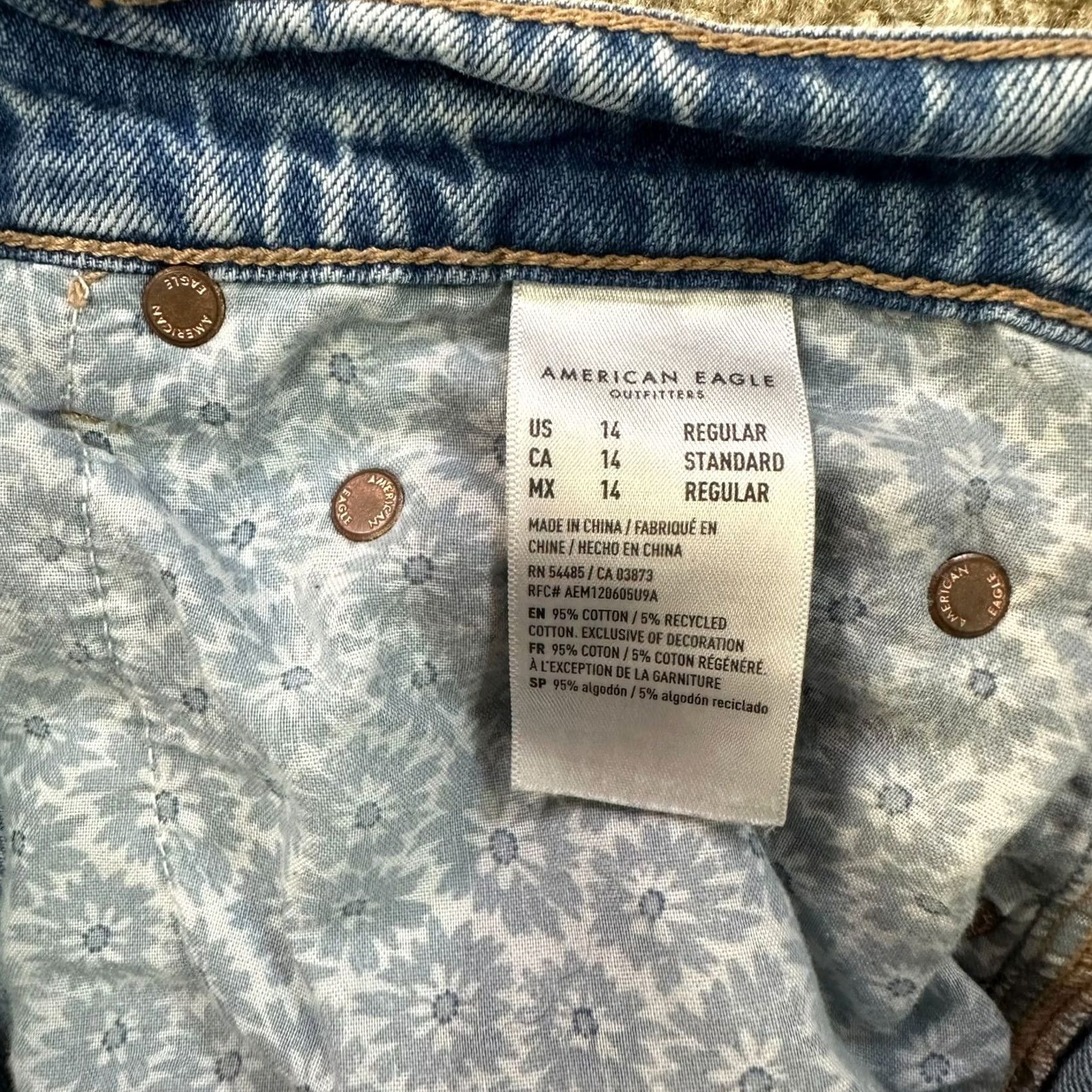 American Eagle Outfitters American Eagle Jeans Women 14 Blue Denim Super High Baggy Wide Leg ripped Size 36" / US 14 / IT 50 - 6 Thumbnail