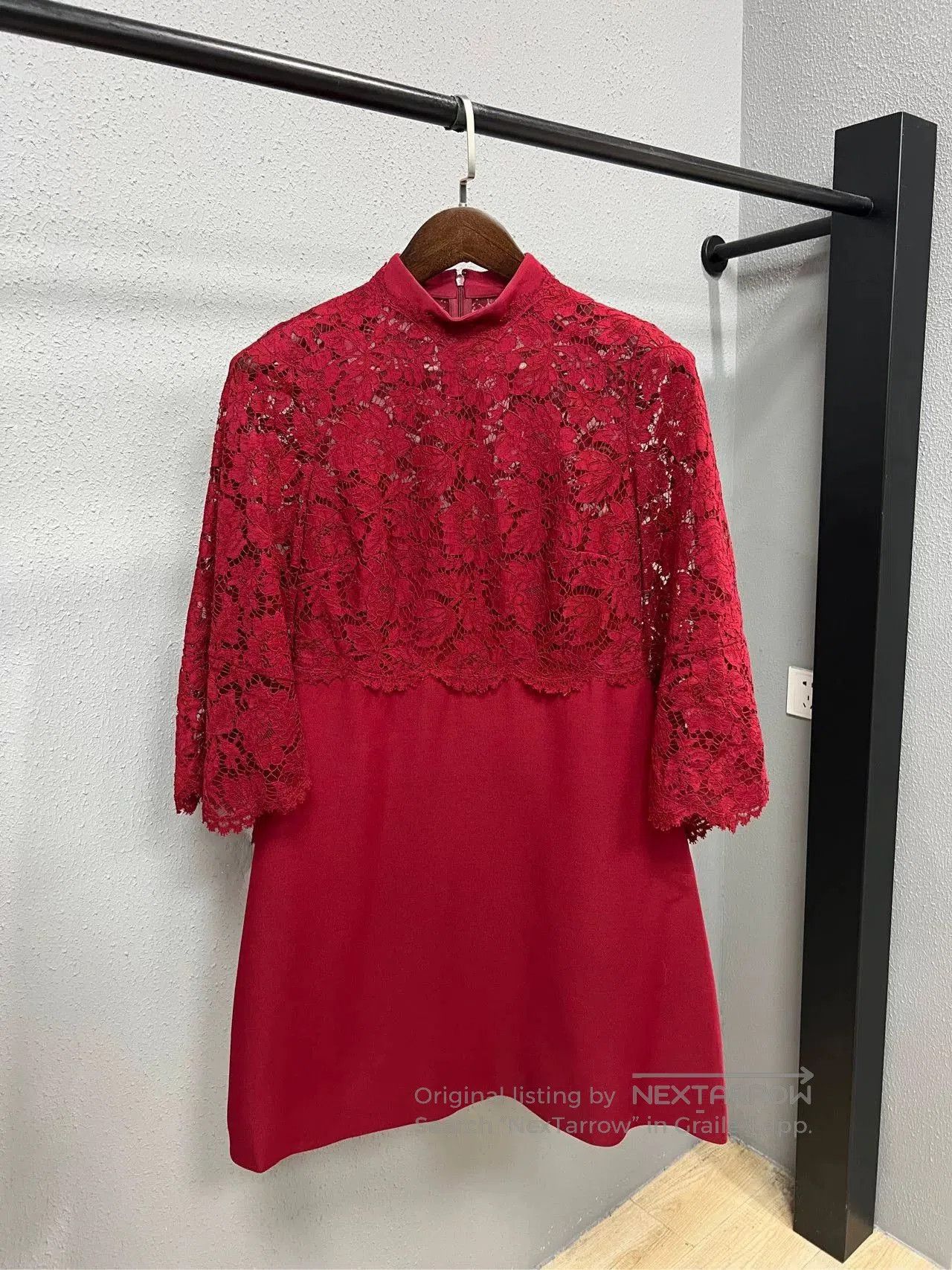 Valentino Valentino Red Lace Dress. Size S / US 4 / IT 40 - 1 Thumbnail