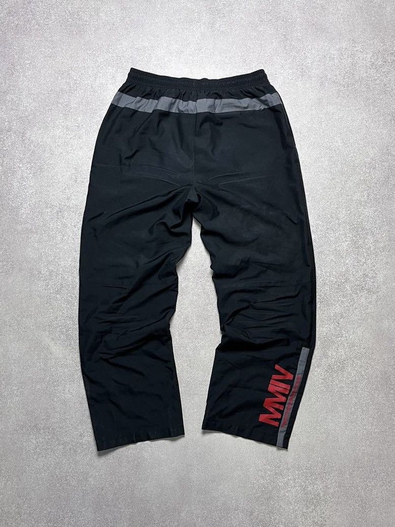 Nike Vintage Nike Swoosh Baggy Flared Trackpants M Size US 32 / EU 48 - 2 Thumbnail