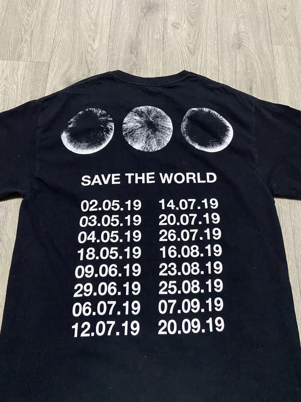 Band Tees Swedish House Mafia Save The World tour t shirt Size US S / EU 44-46 / 1 - 6 Thumbnail