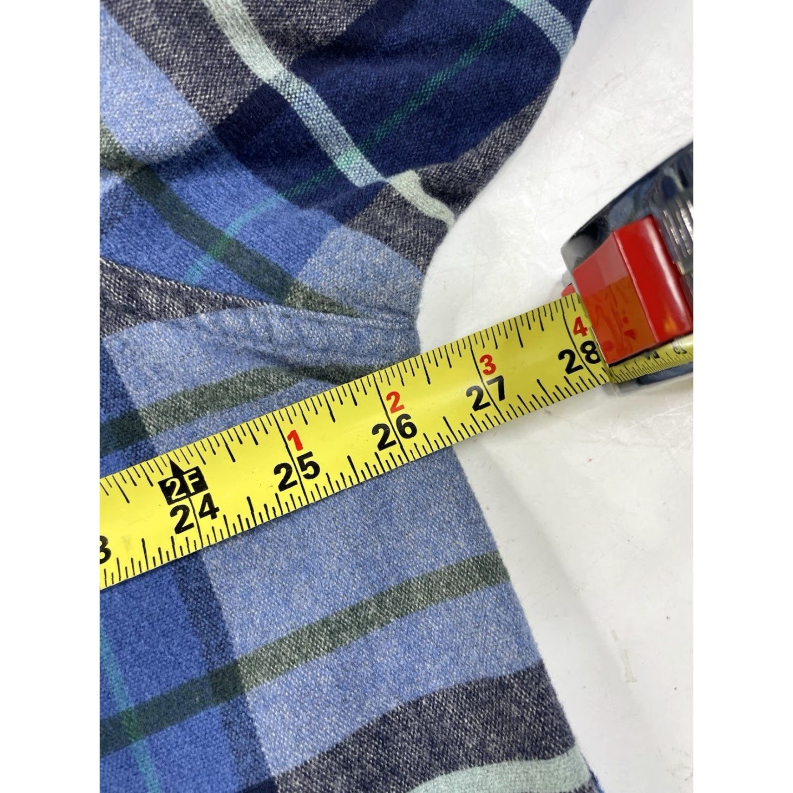 Vintage VINTAGE L.L. Bean Men’s XLT Chamois Cloth Long Sleeve Button-Up Shirt Blue Plaid Shirt Size US XL / EU 56 / 4 - 6 Thumbnail