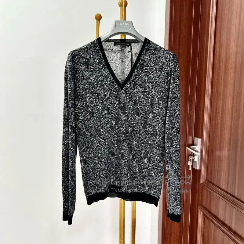 Versace Versace Multicolor Wool Pullover Sweater for Men . Size US M / EU 48-50 / 2 - 1 Thumbnail