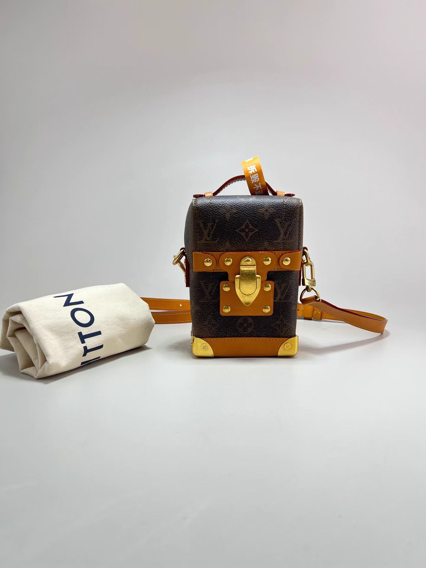 Louis Vuitton LOUIS VUITTON LV SOUL TRUNK Box Bag Shoulder Bag Size ONE SIZE - 1 Thumbnail