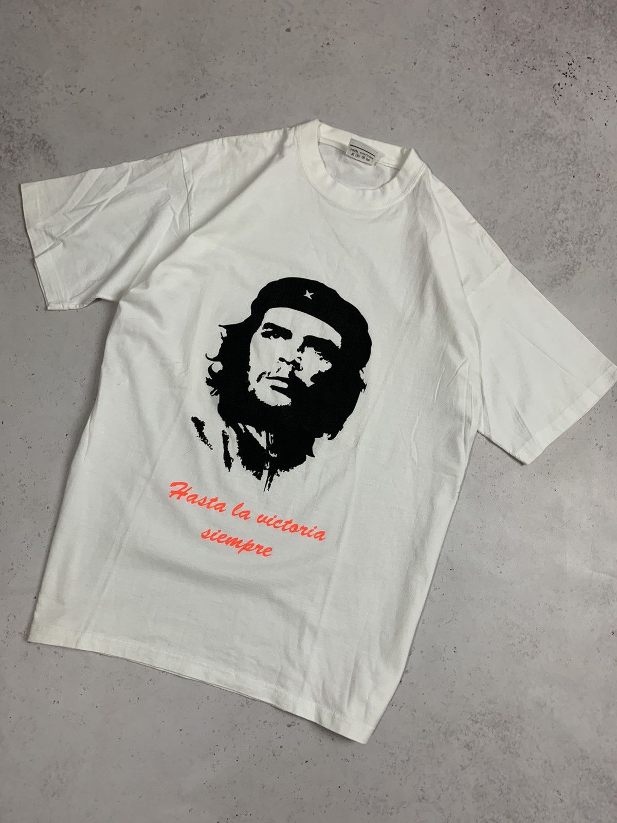 Vintage Vintage Che Guevara Cuba Boxy T-shirt Y2K XL Size US XL / EU 56 / 4 - 3 Thumbnail